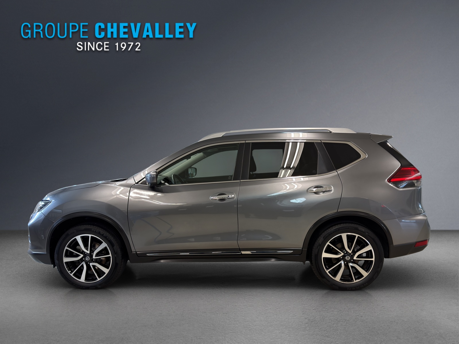 NISSAN X-Trail 1.3 DIG-T Tekna-showroom-element-2