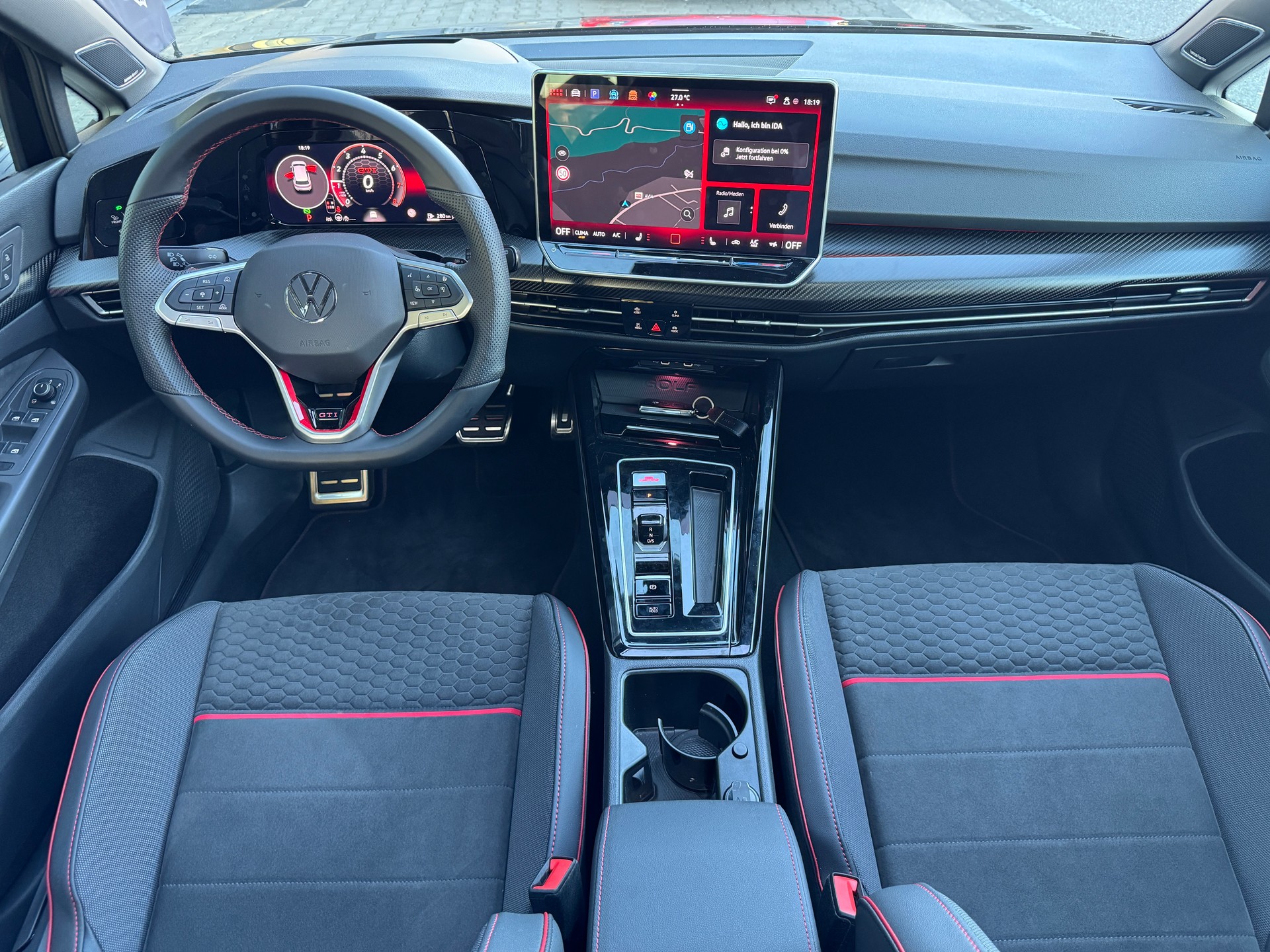 VW Golf 2.0 TSI GTI Clubsport DSG-image-8
