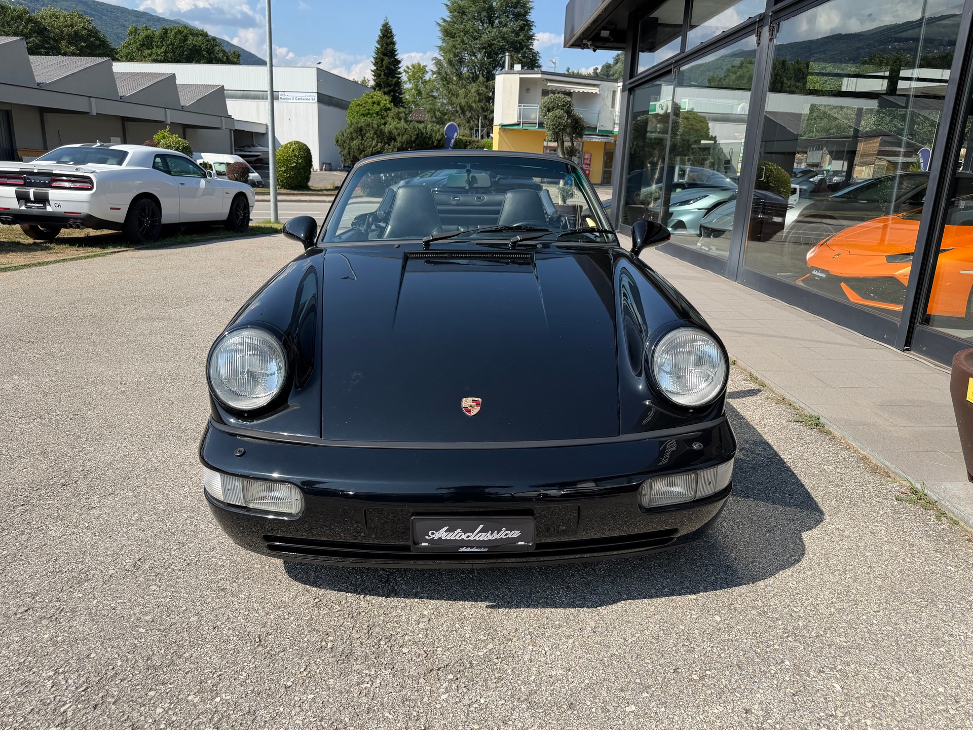 PORSCHE 911 Carrera 4 Cabrio-showroom-element-1