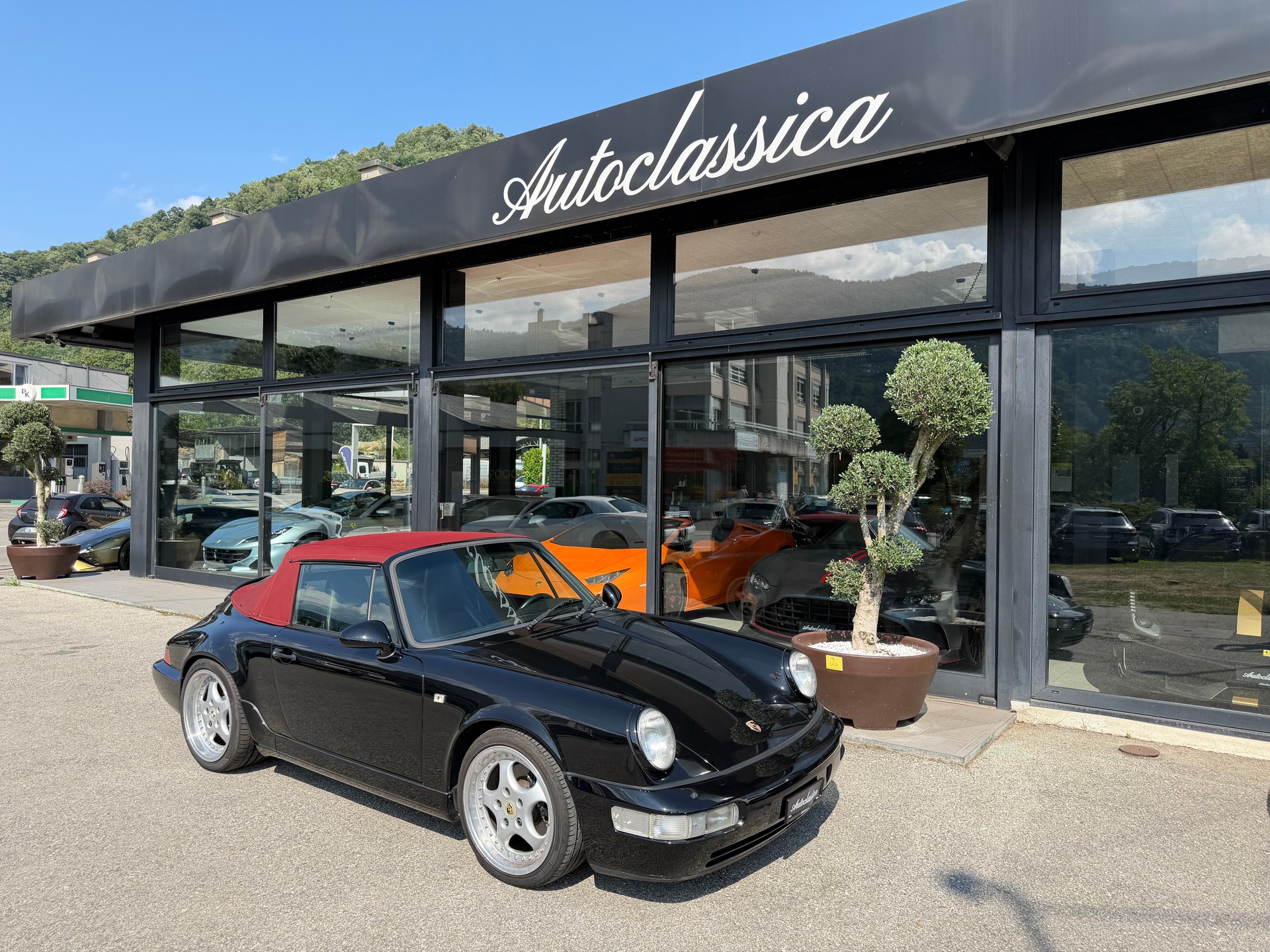 PORSCHE 911 Carrera 4 Cabrio-image-6