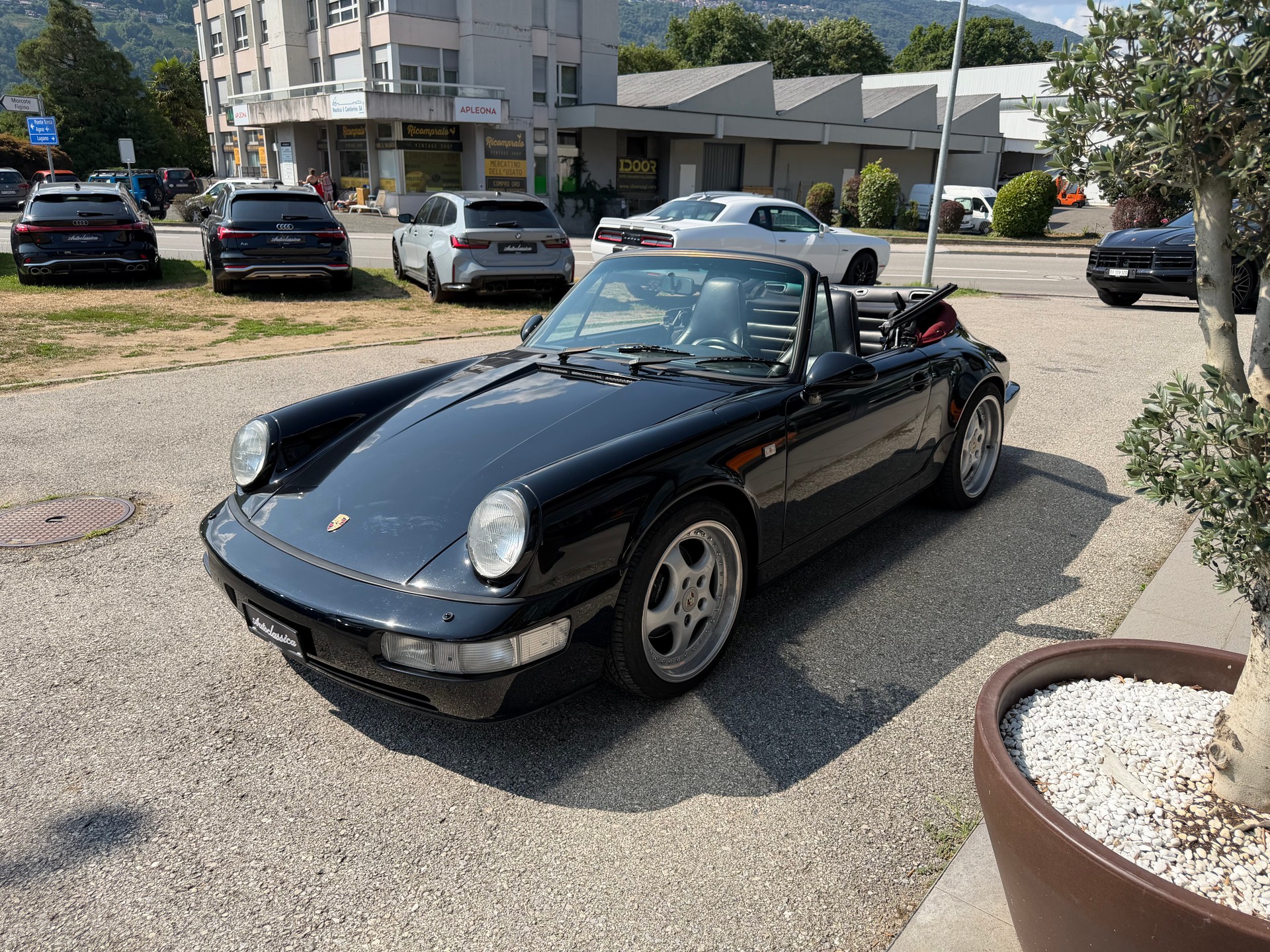 PORSCHE 911 Carrera 4 Cabrio-image-7