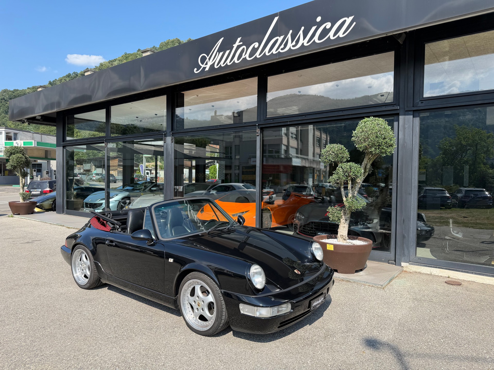 PORSCHE 911 Carrera 4 Cabrio-image-5