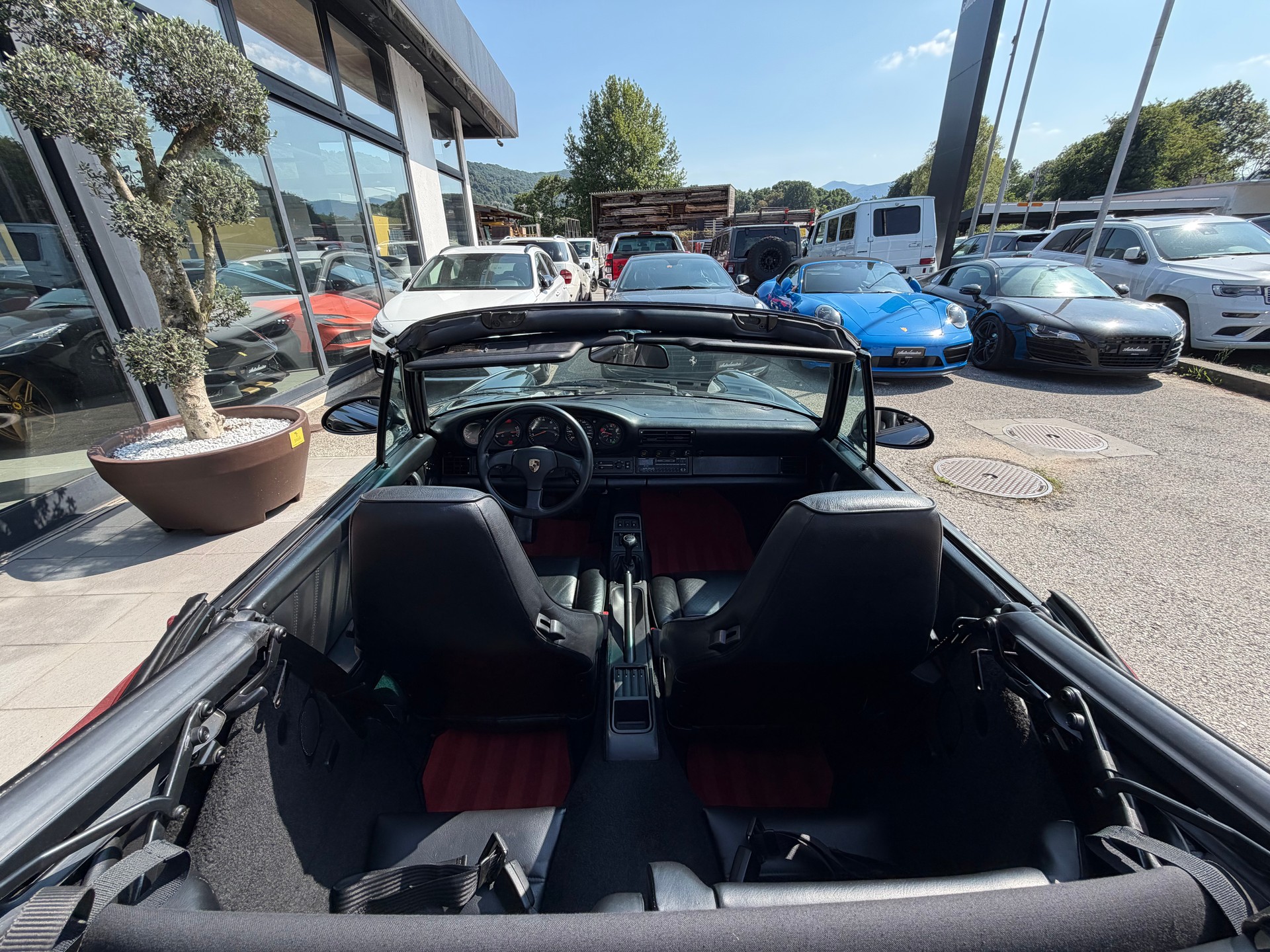 PORSCHE 911 Carrera 4 Cabrio-image-20