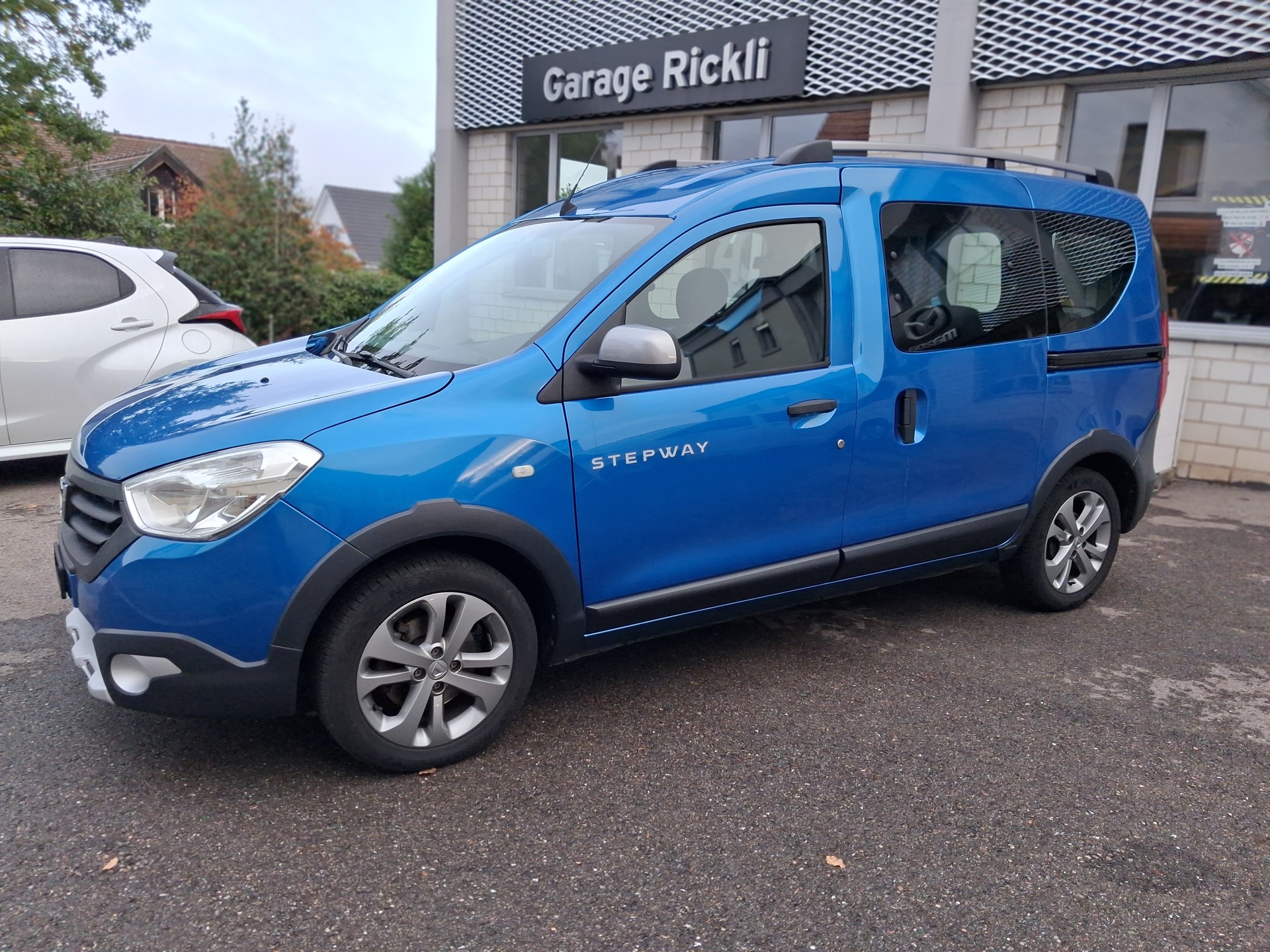 DACIA Dokker 1.2 TCe Stepway S/S-image-11