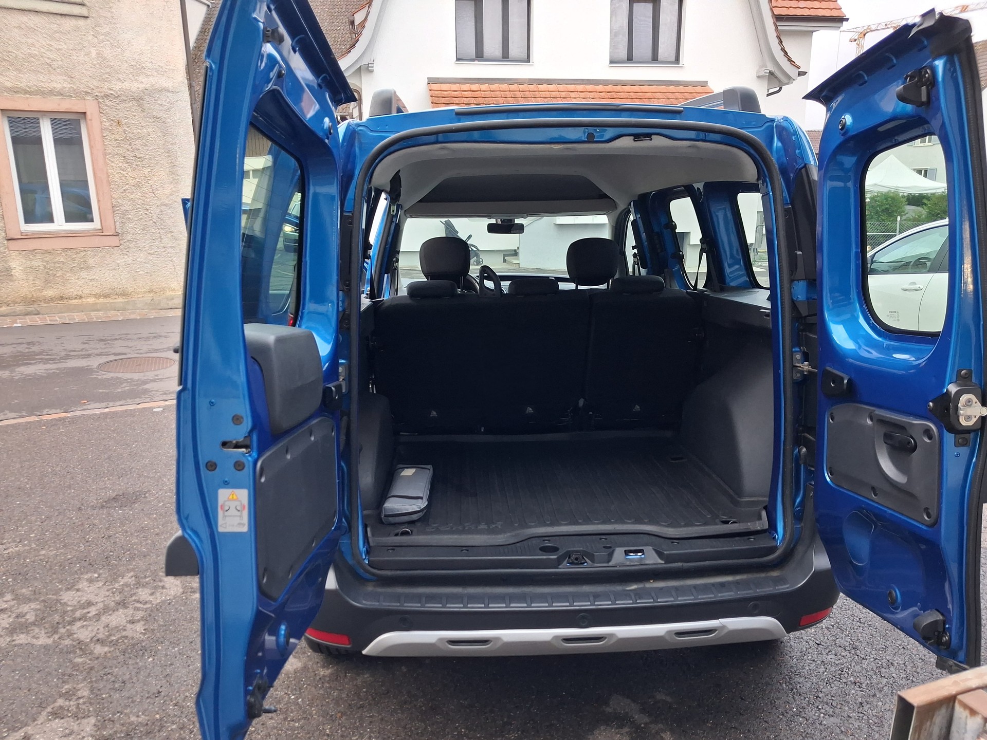 DACIA Dokker 1.2 TCe Stepway S/S-image-8