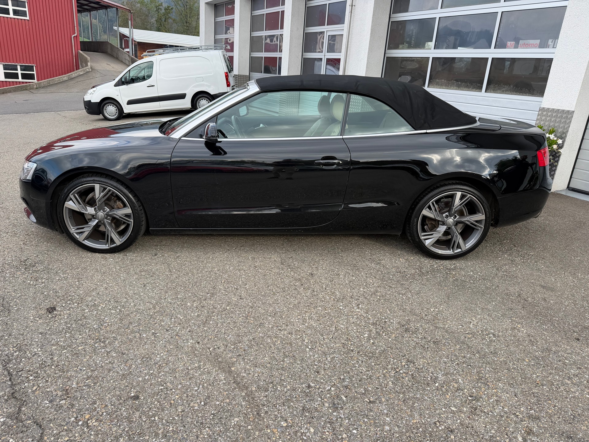 AUDI A5 Cabriolet 1.8 TFSI multitronic-showroom-element-1