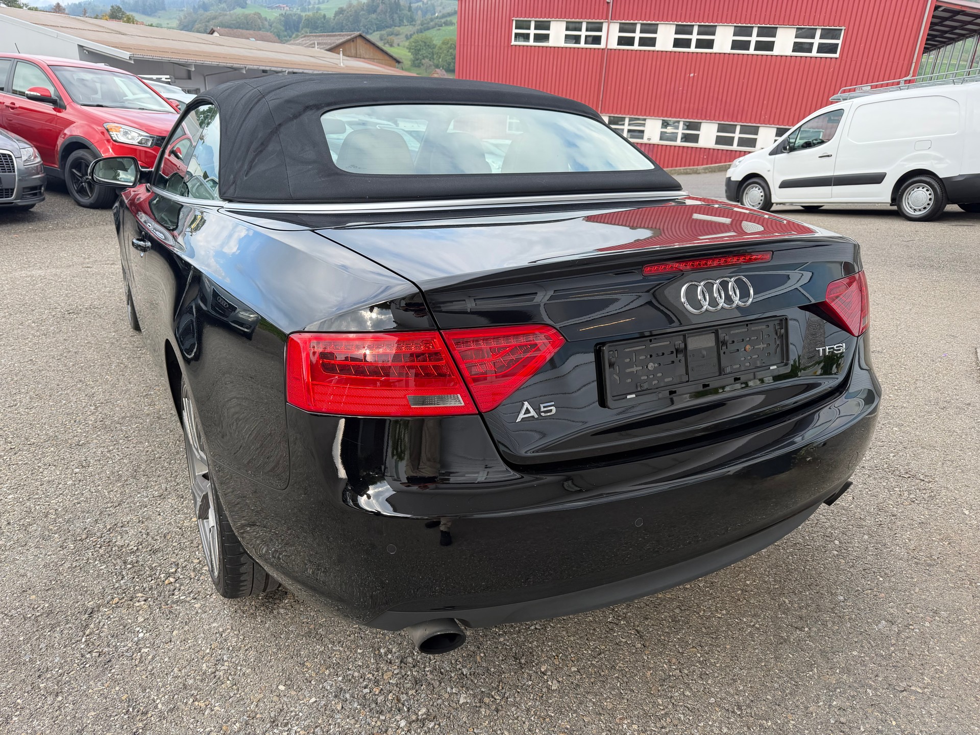 AUDI A5 Cabriolet 1.8 TFSI multitronic-showroom-element-2