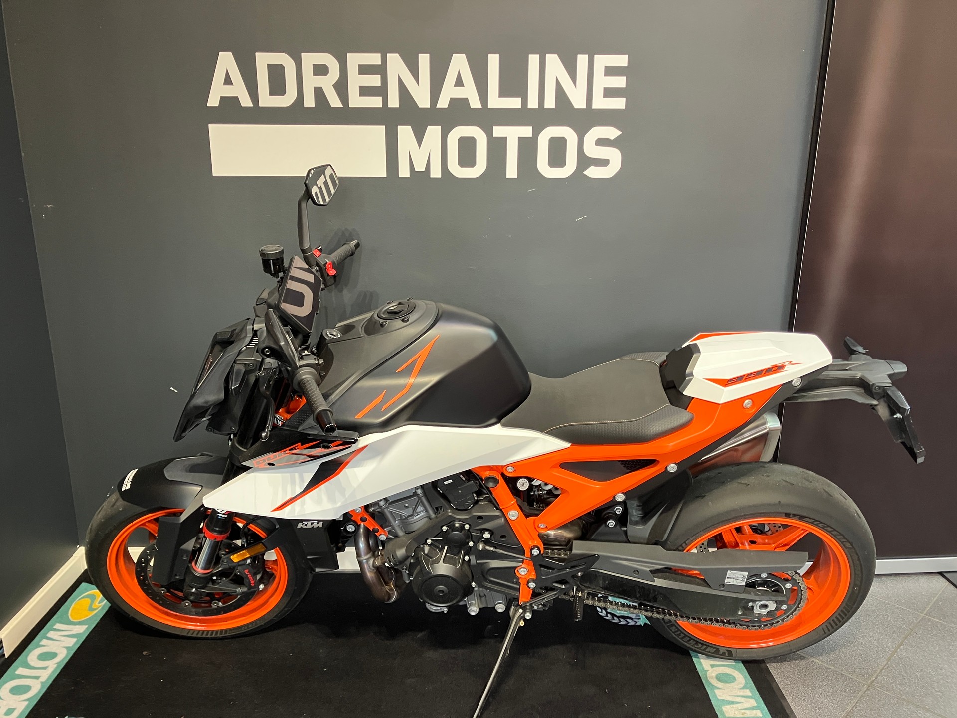 KTM 990 DUKE R 2026-image-3