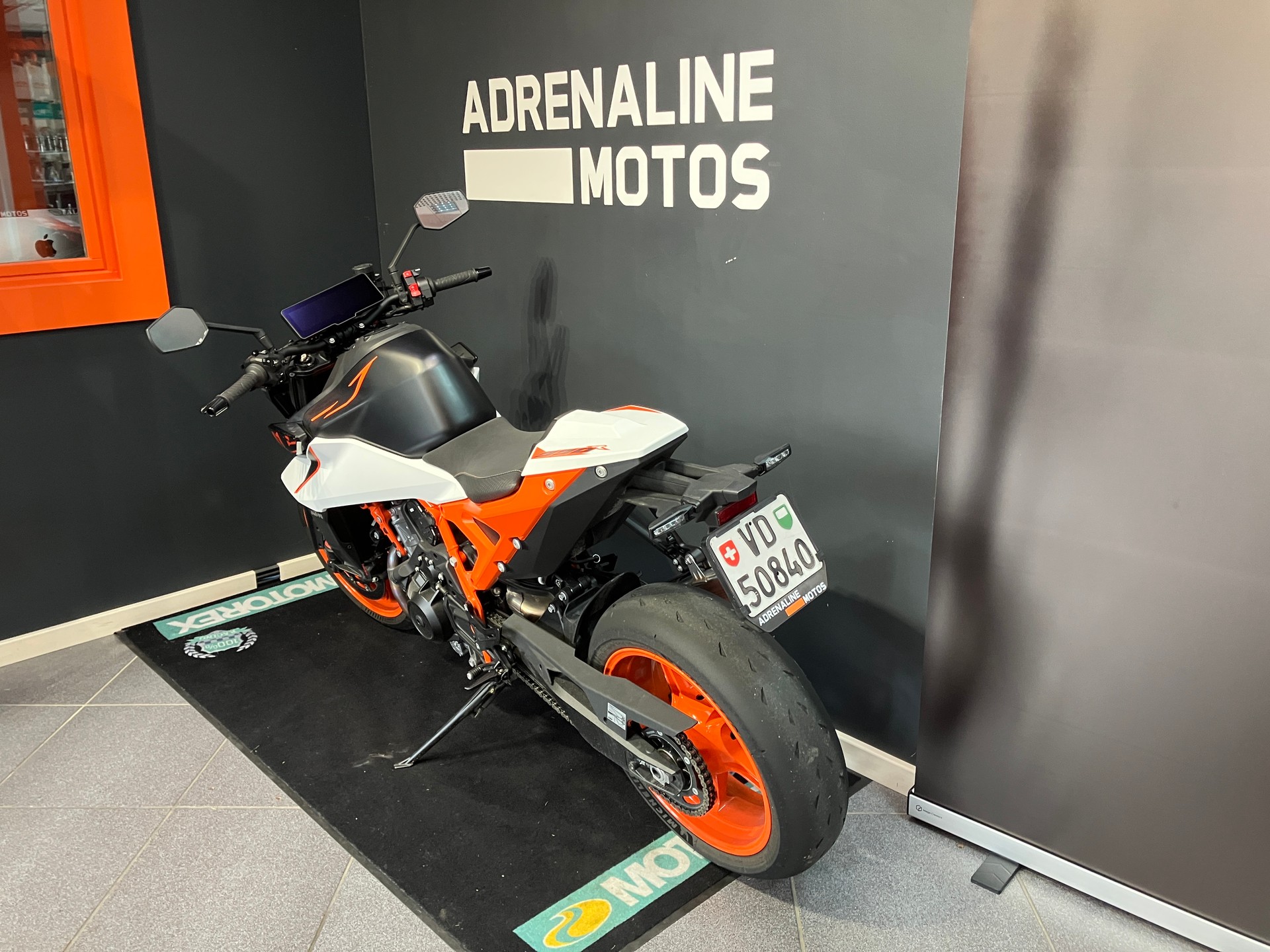 KTM 990 DUKE R 2026-image-5