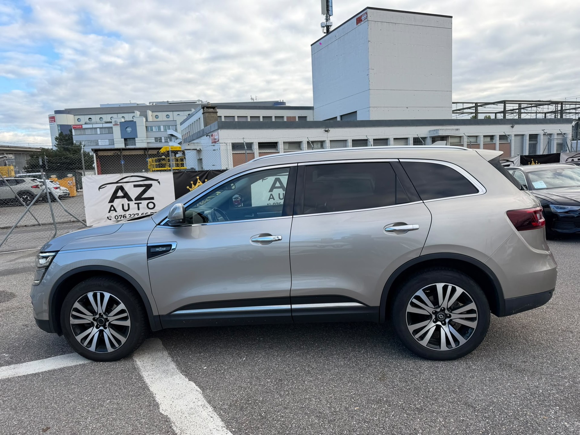 RENAULT Koleos 2.0 dCi Initiale Paris 4x4 Xtronic CVT garantie 2 ans expertiser-showroom-element-2
