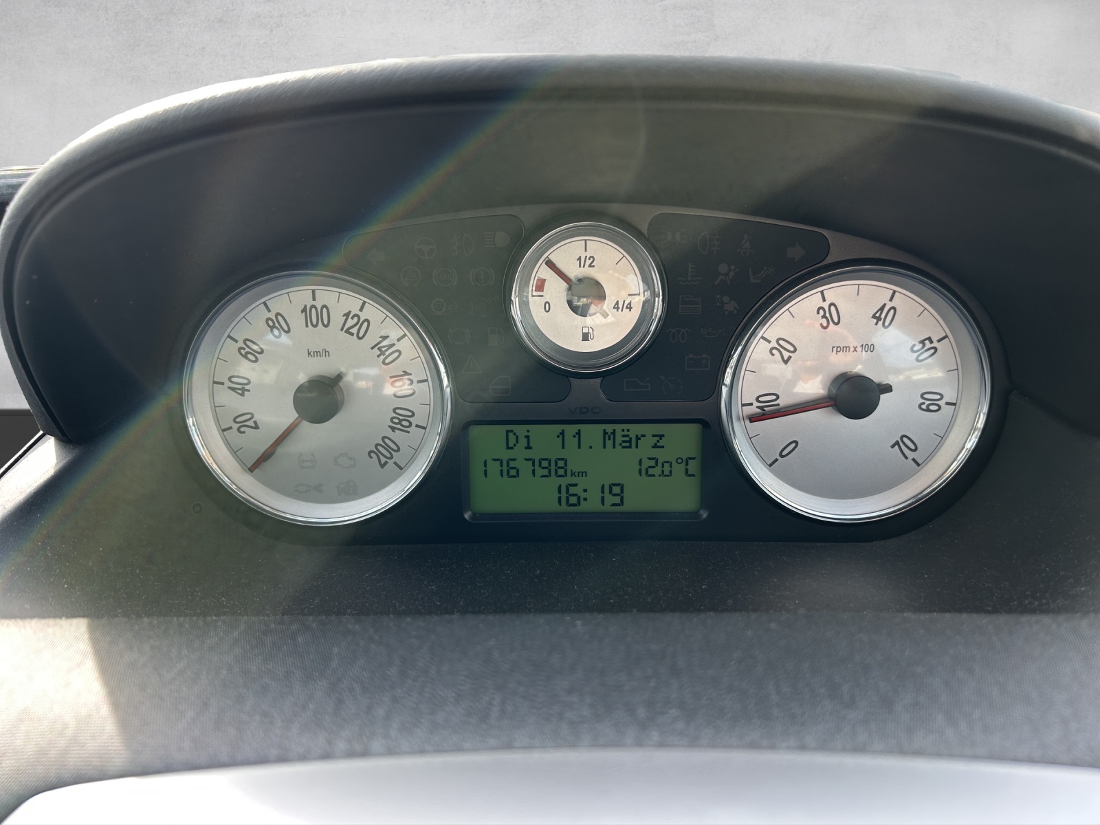 LANCIA Ypsilon 1.4 Swiss Edition-image-14
