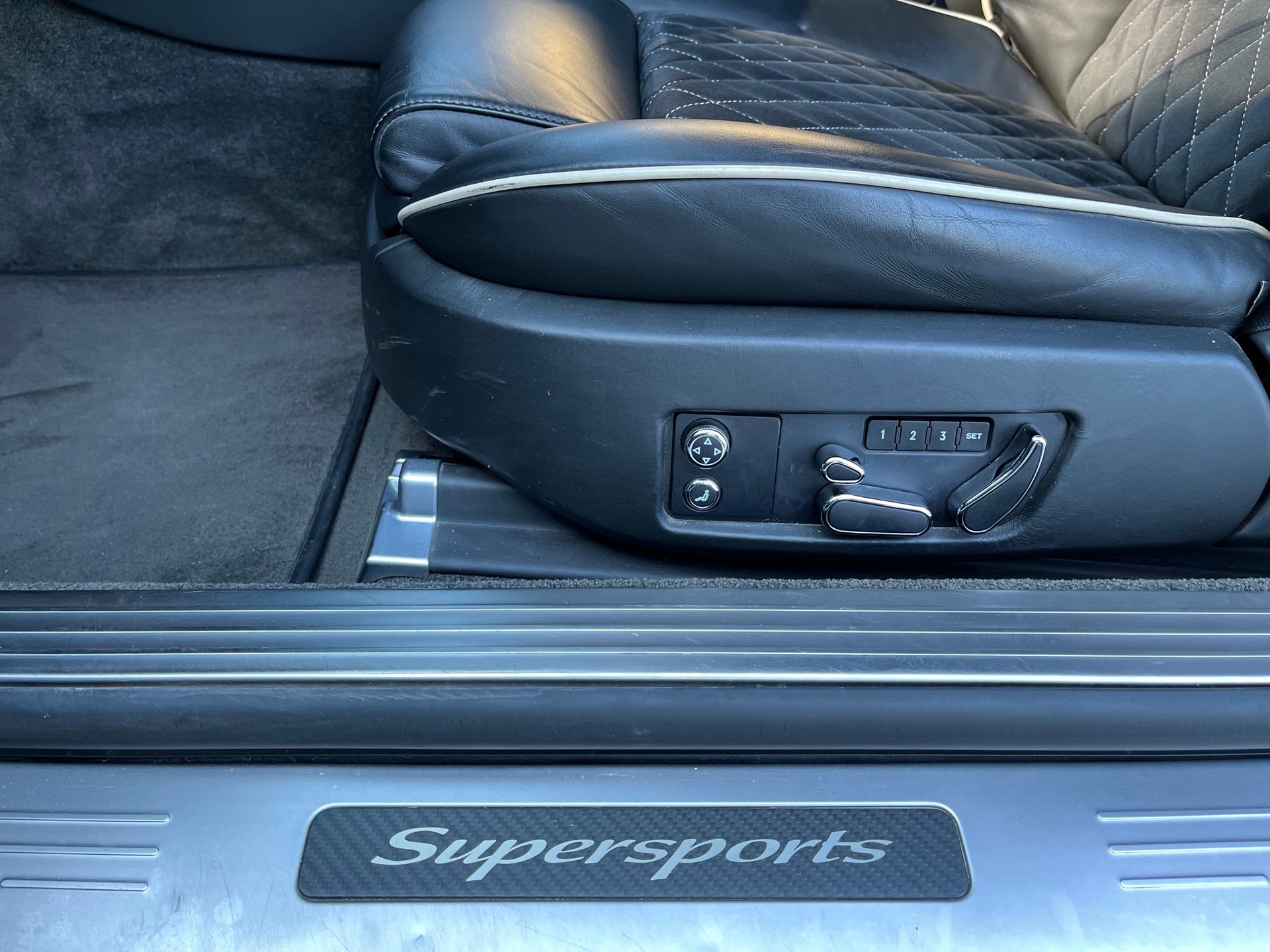 BENTLEY Continental Supersports Convertible 6.0-image-13