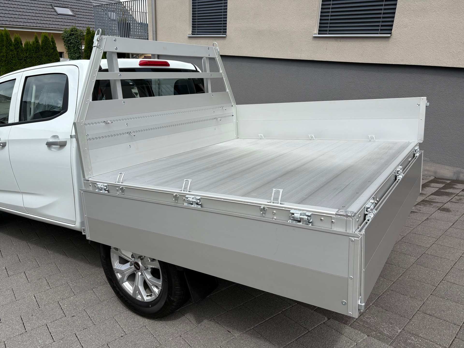ISUZU D-MAX 1.9 CrewCab N60BB+ 4x4-image-3