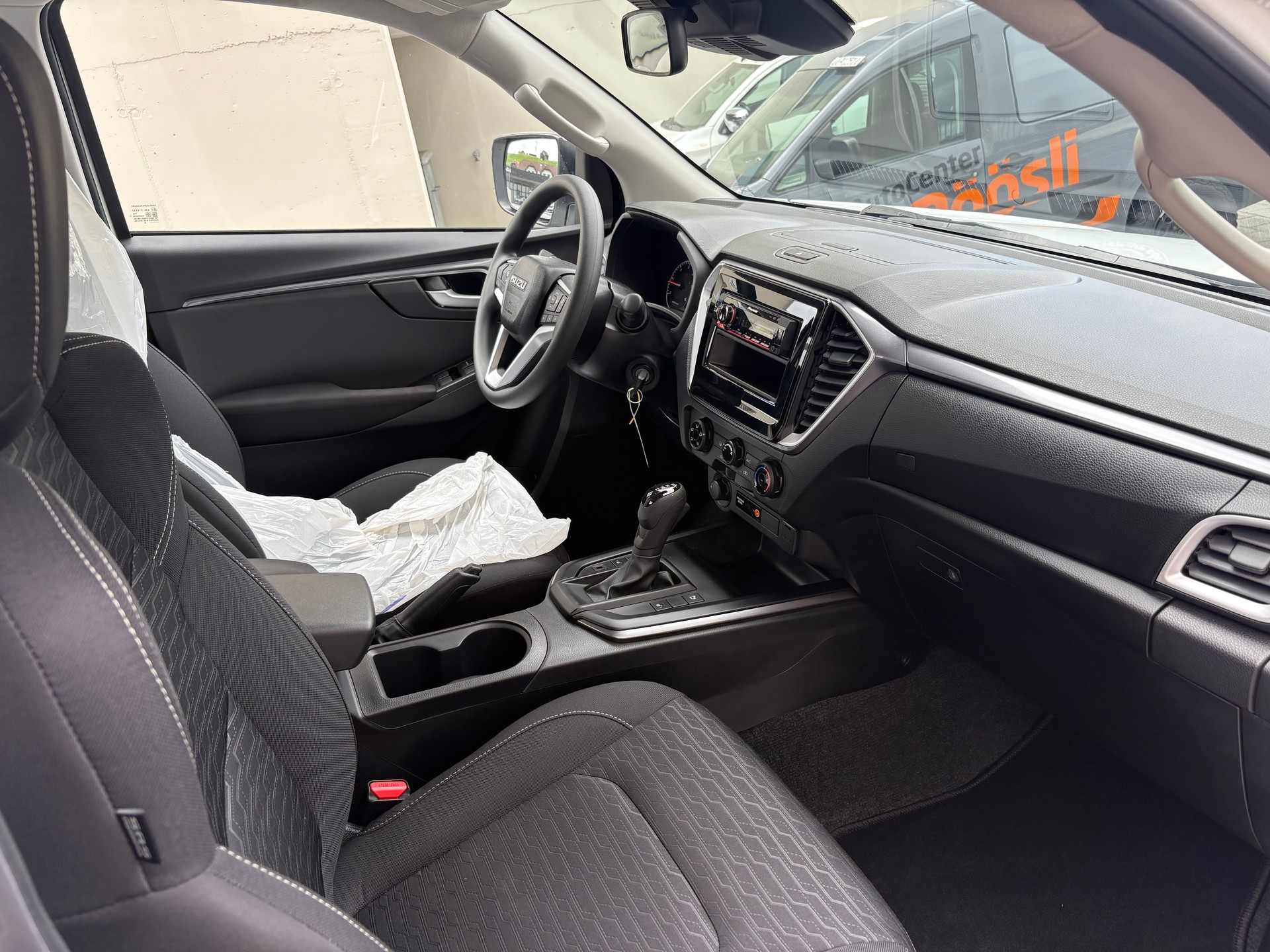 ISUZU D-MAX 1.9 CrewCab N60BB+ 4x4-image-8