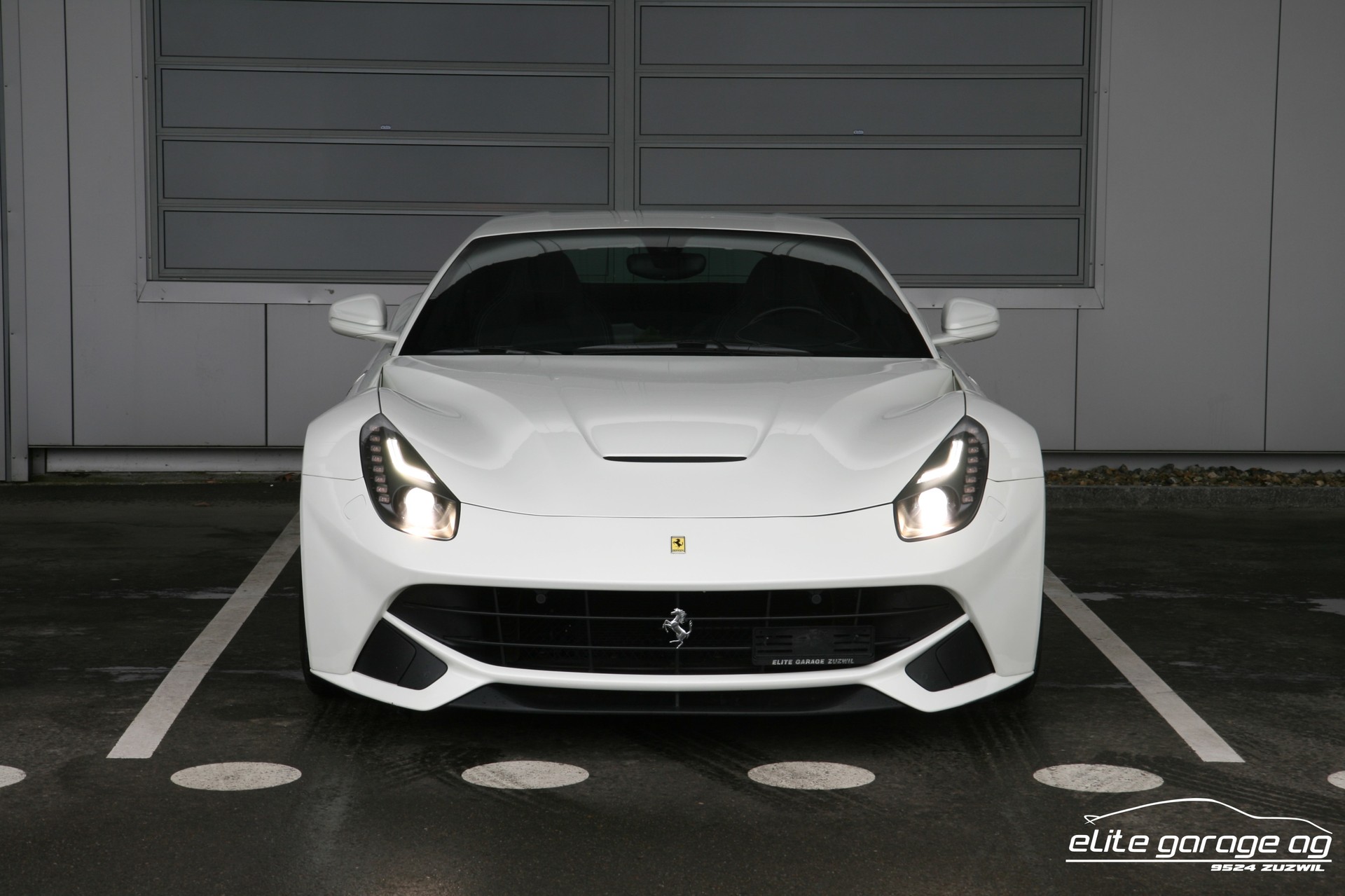 FERRARI F12 Berlinetta-image-7
