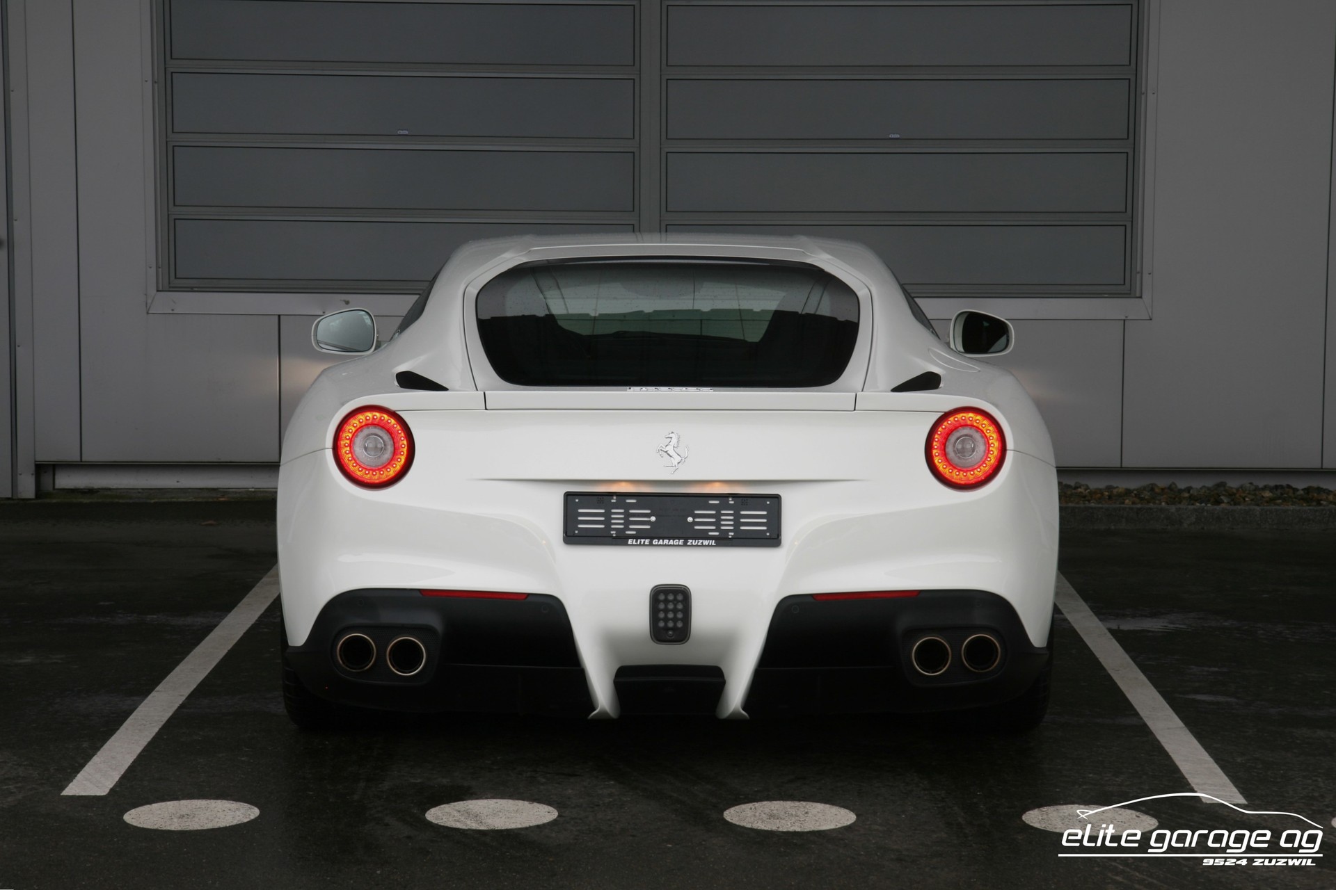 FERRARI F12 Berlinetta-image-3