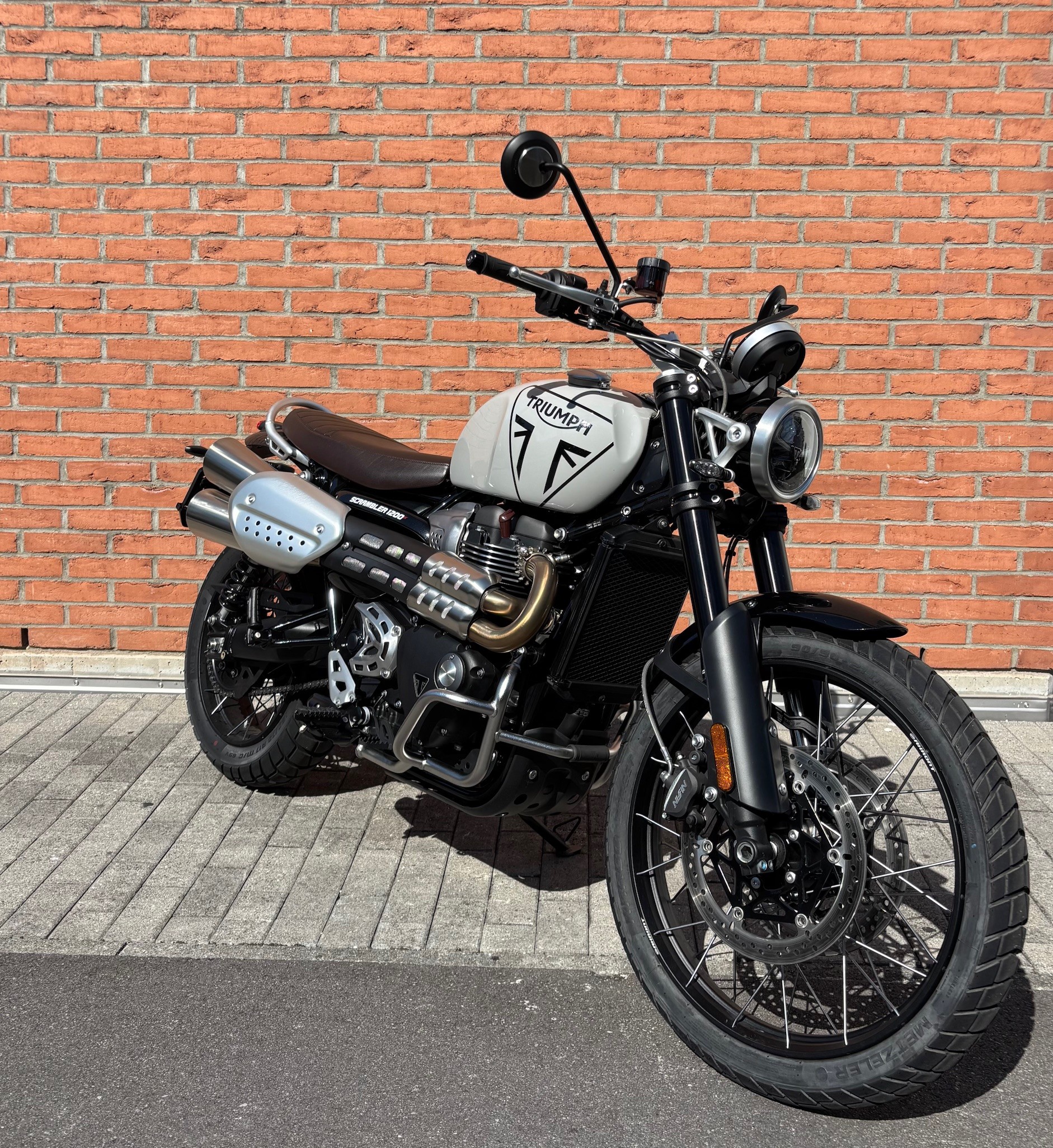 TRIUMPH Scrambler 1200 X-image-1