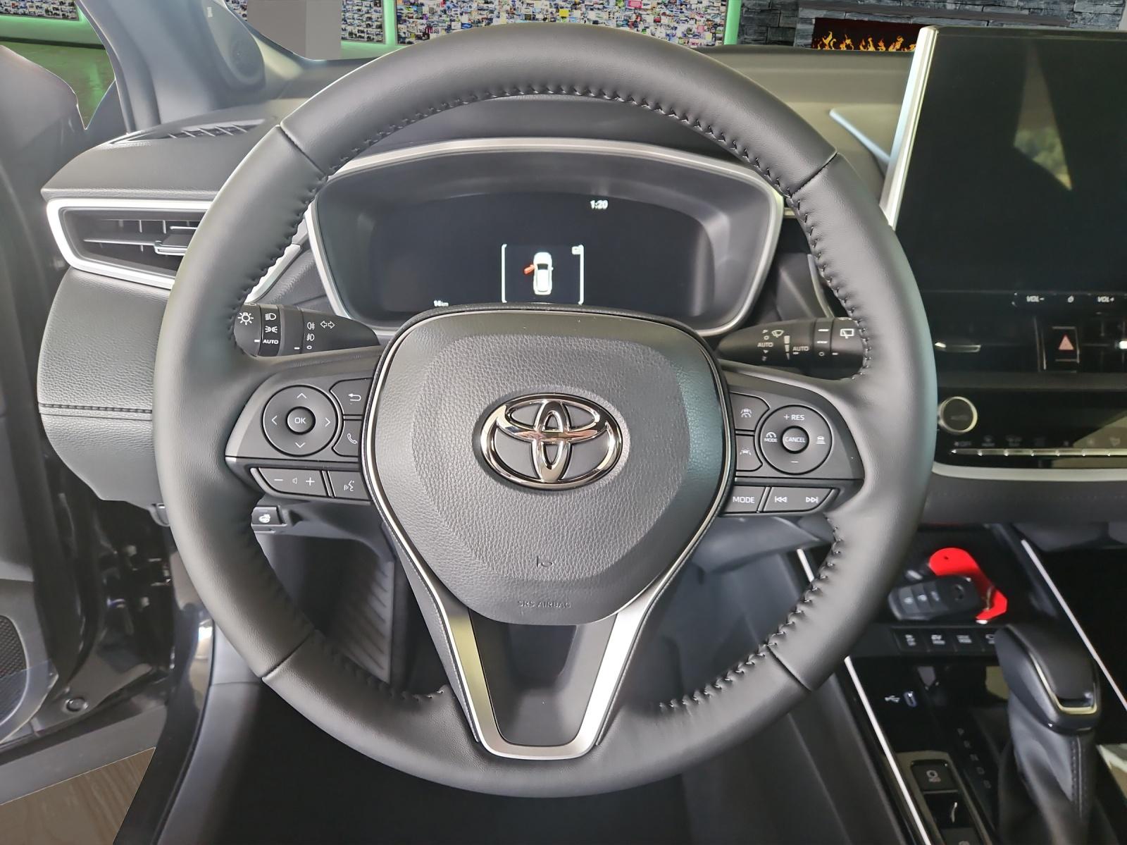 TOYOTA Corolla Cross 2.0 HSD Premium AWD-i-image-10