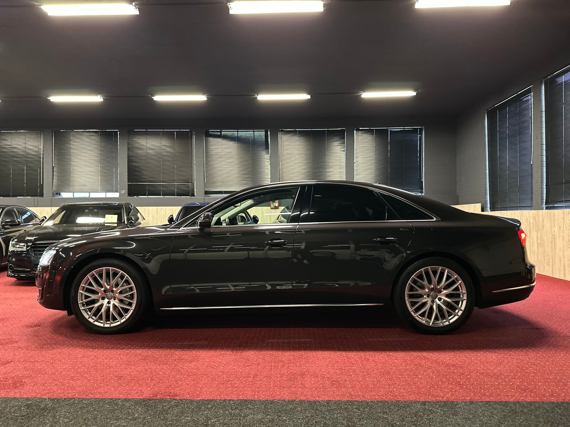 AUDI A8 3.0 TDI quattro tiptronic / Audi Exclusive-image-10