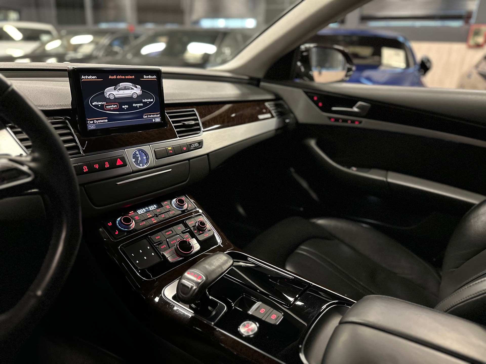 AUDI A8 3.0 TDI quattro tiptronic / Audi Exclusive-image-15