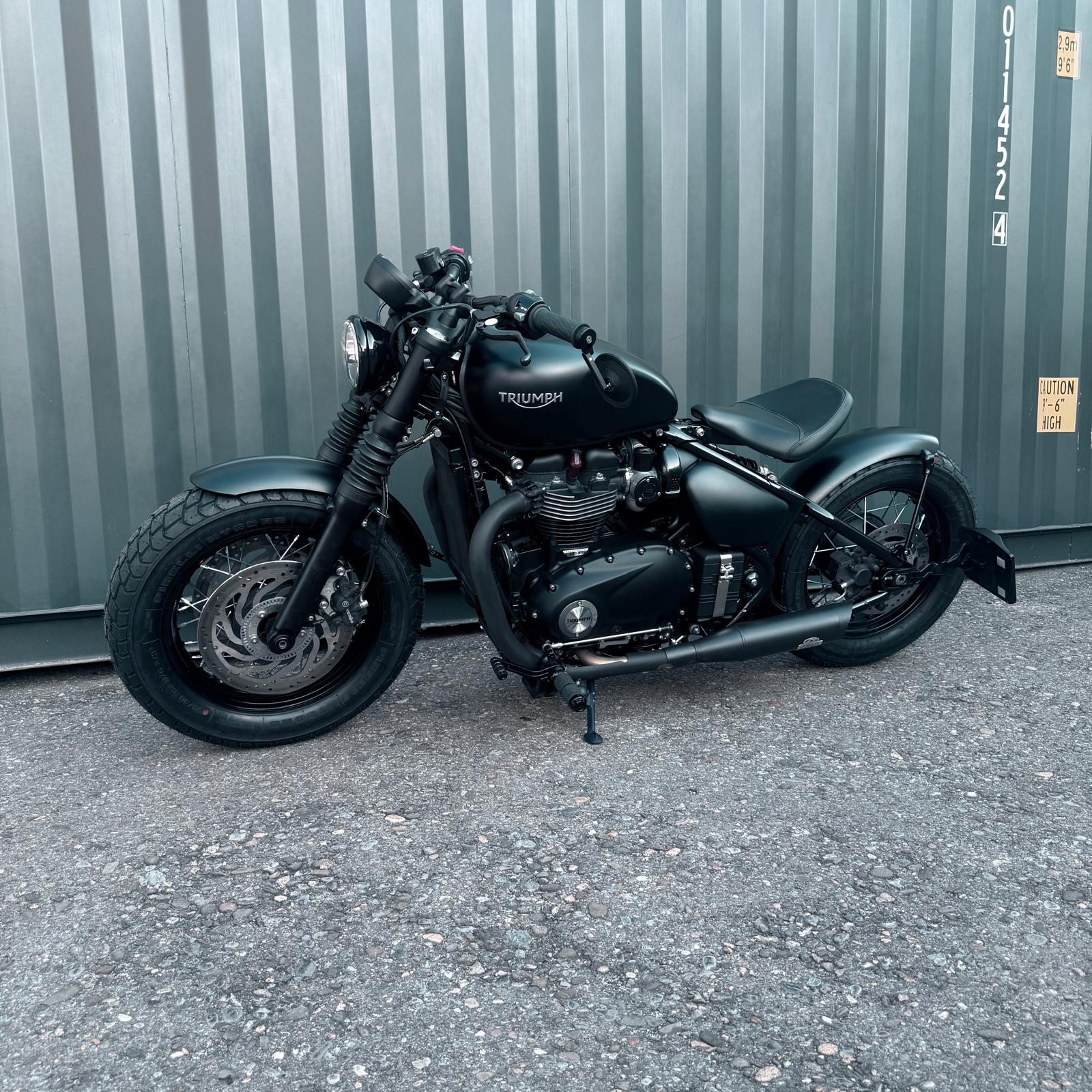 TRIUMPH Bonneville 1200 Bobber-image-9
