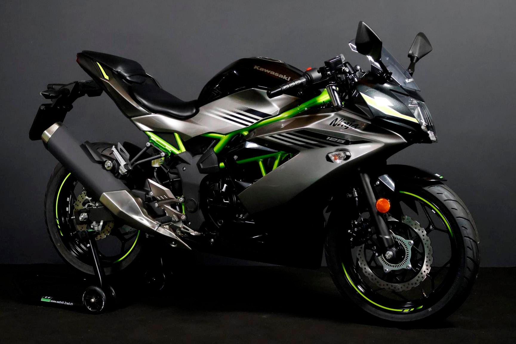 KAWASAKI Ninja 125 SE-image-1