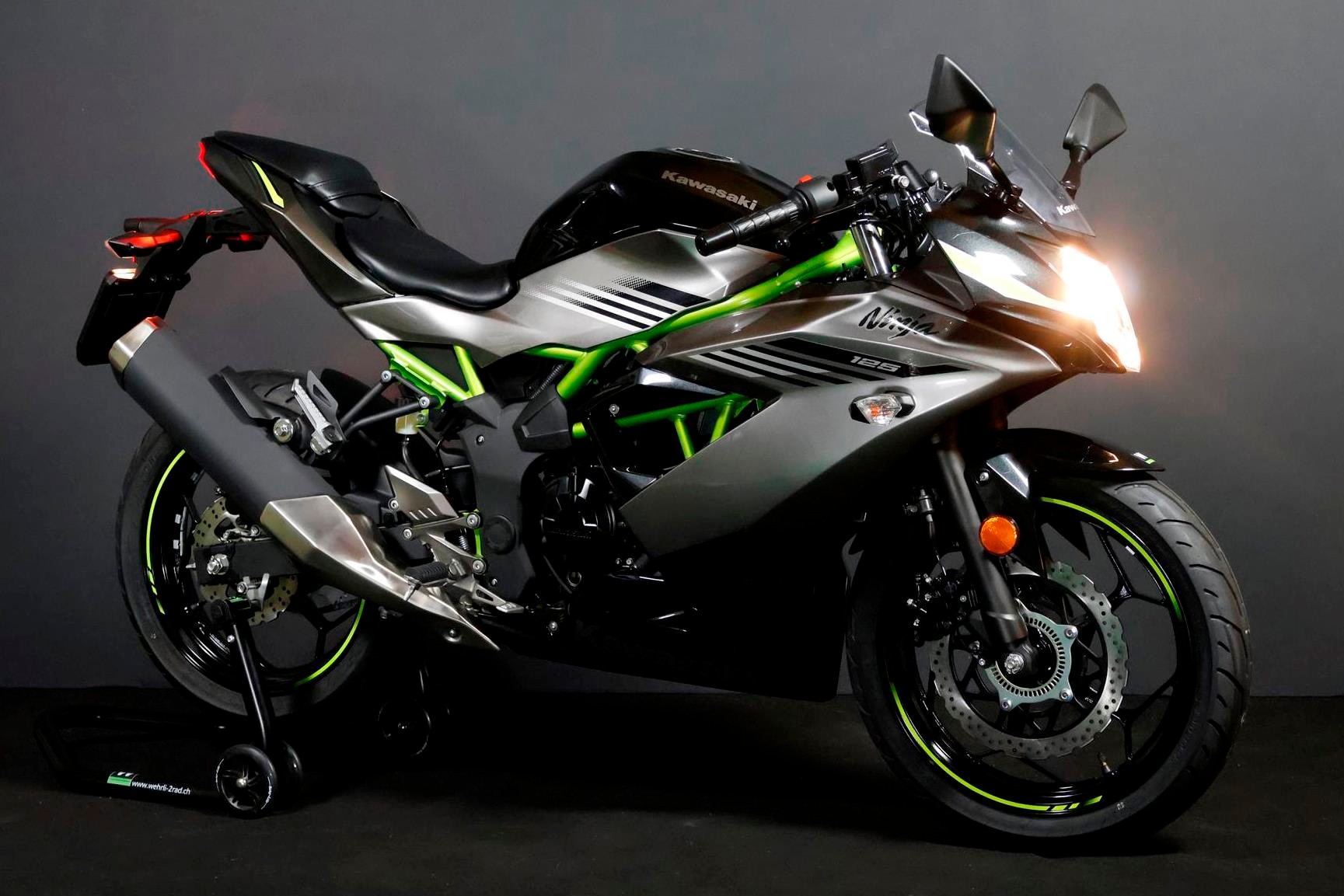 KAWASAKI Ninja 125 SE-image-2