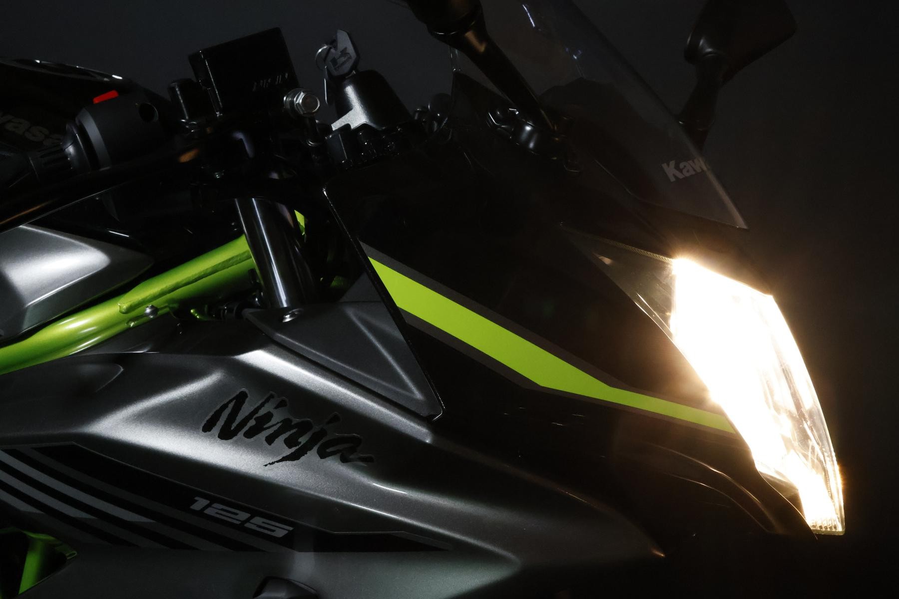 KAWASAKI Ninja 125 SE-image-3