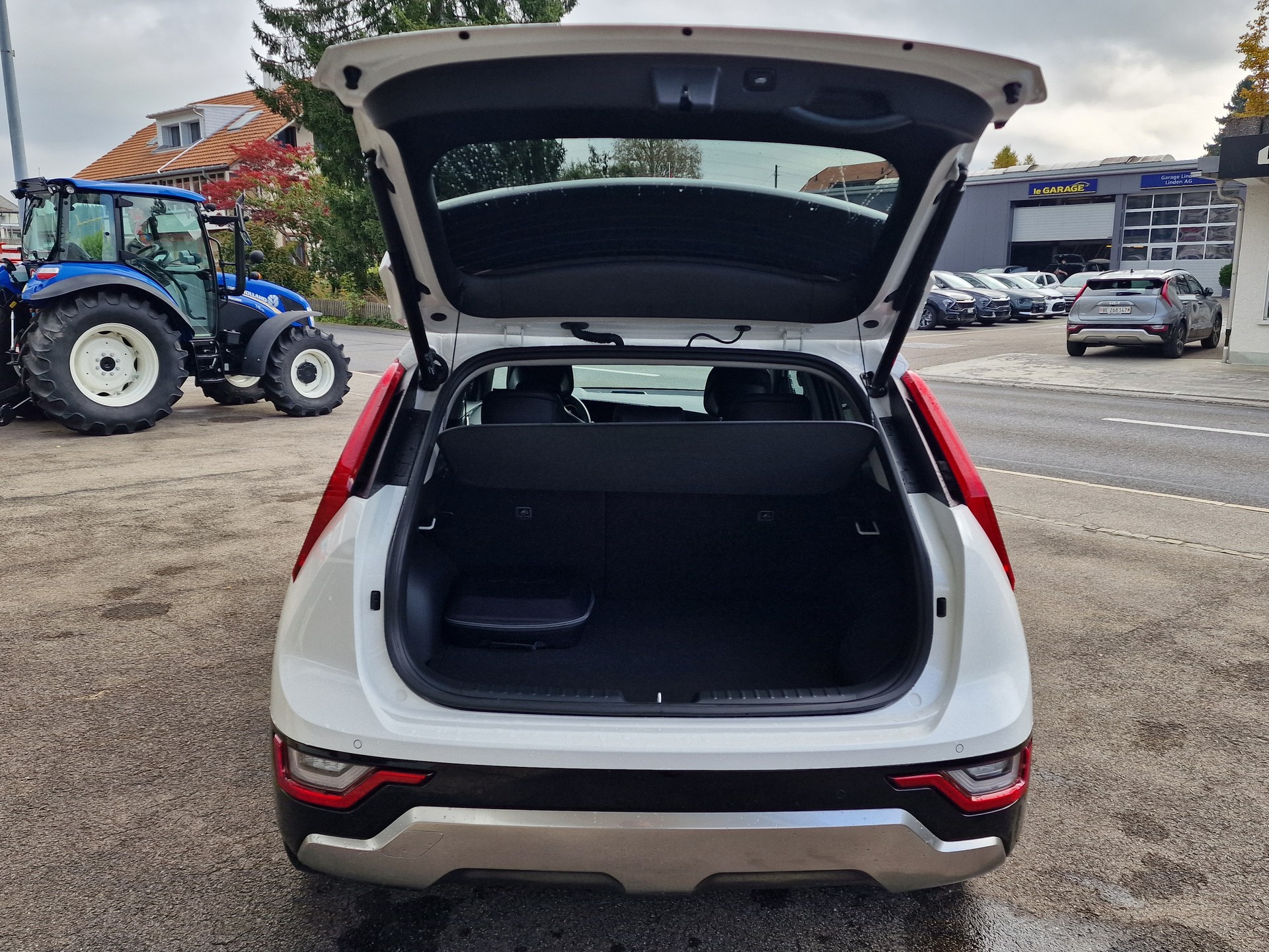 KIA Niro 1.6GDi Plug-in Hybrid Style DCT-showroom-element-3