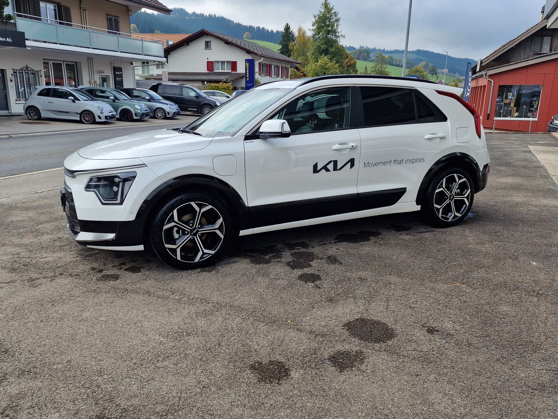 KIA Niro 1.6GDi Plug-in Hybrid Style DCT-image-4