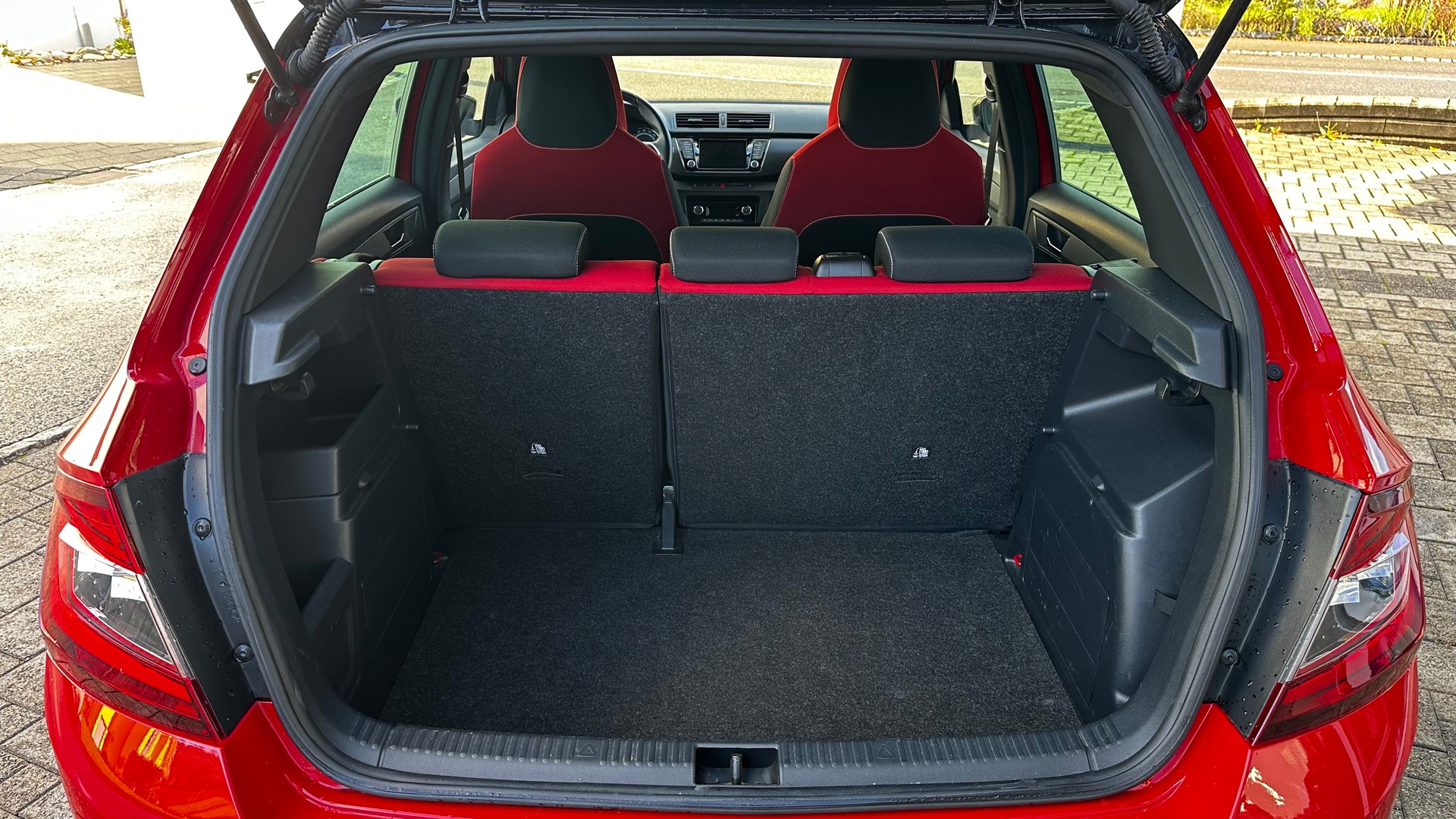 SKODA Fabia 1.0 TSI Monte Carlo-image-6