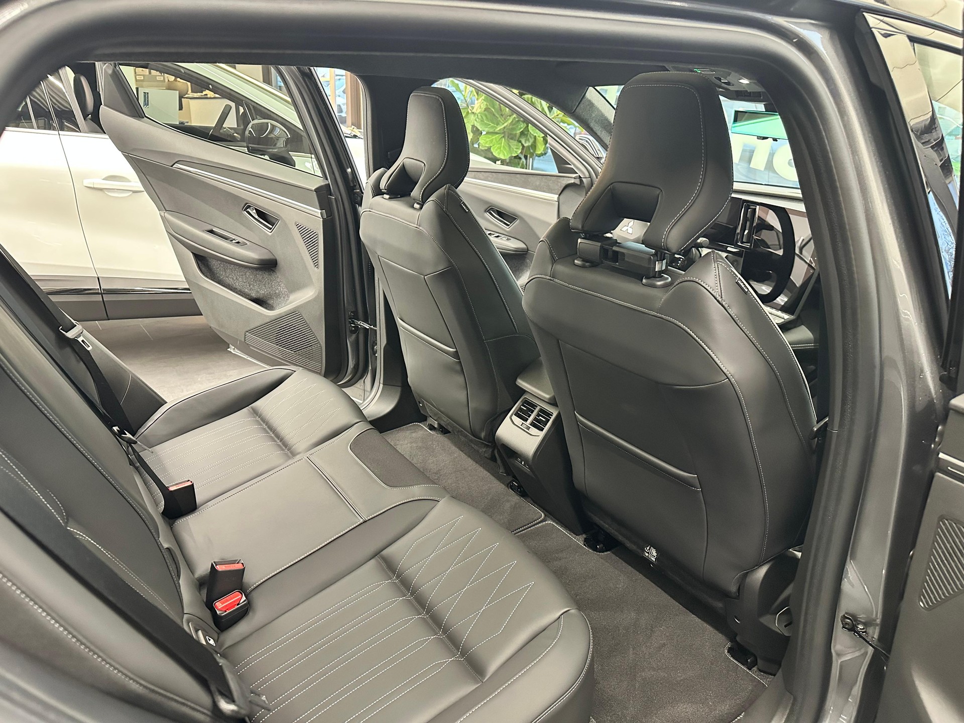 MITSUBISHI Eclipse Cross Instyle-image-16