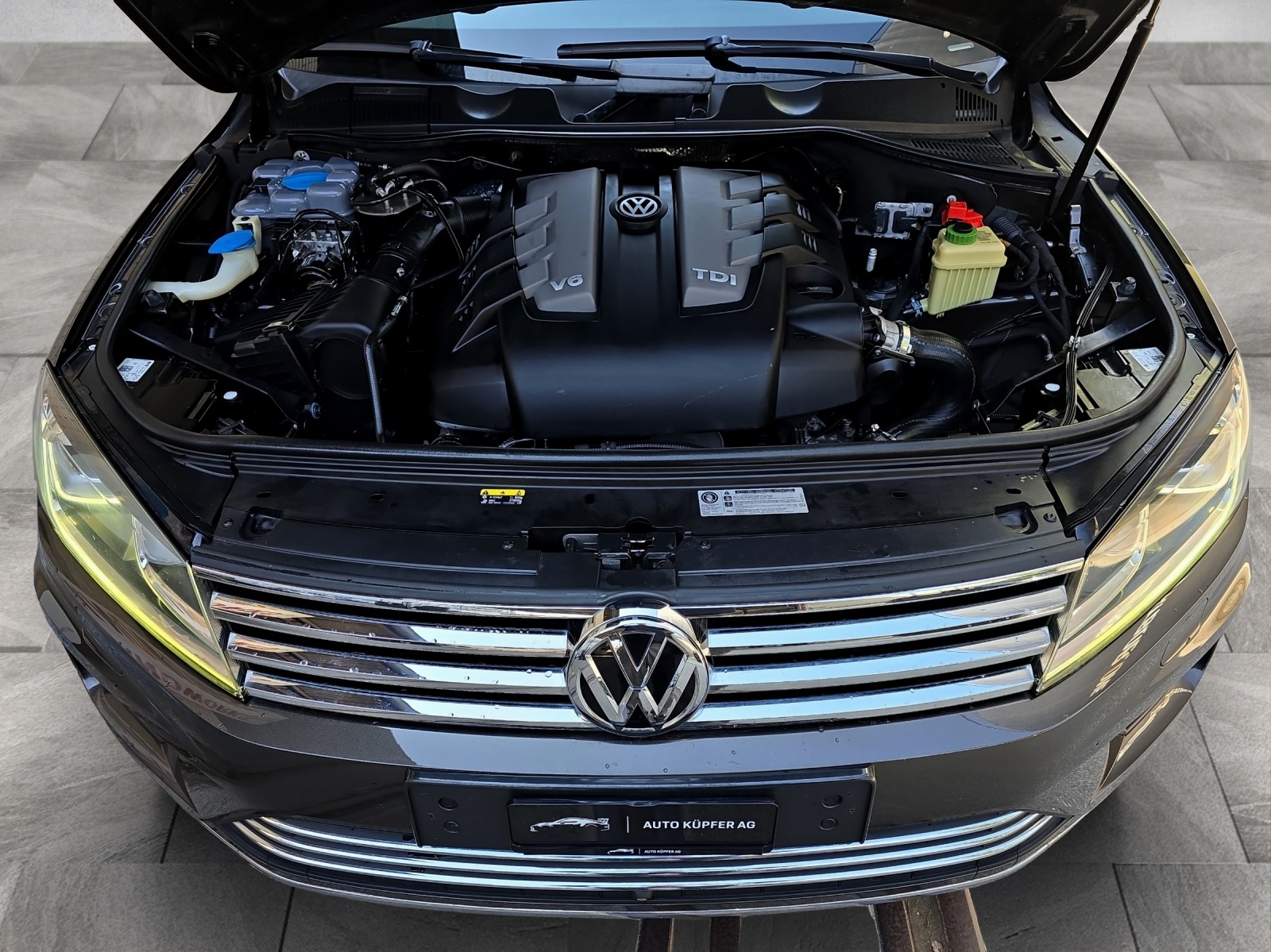 VW Touareg 3.0 TDI BMT Exclusiv Edition Tiptronic-image-27