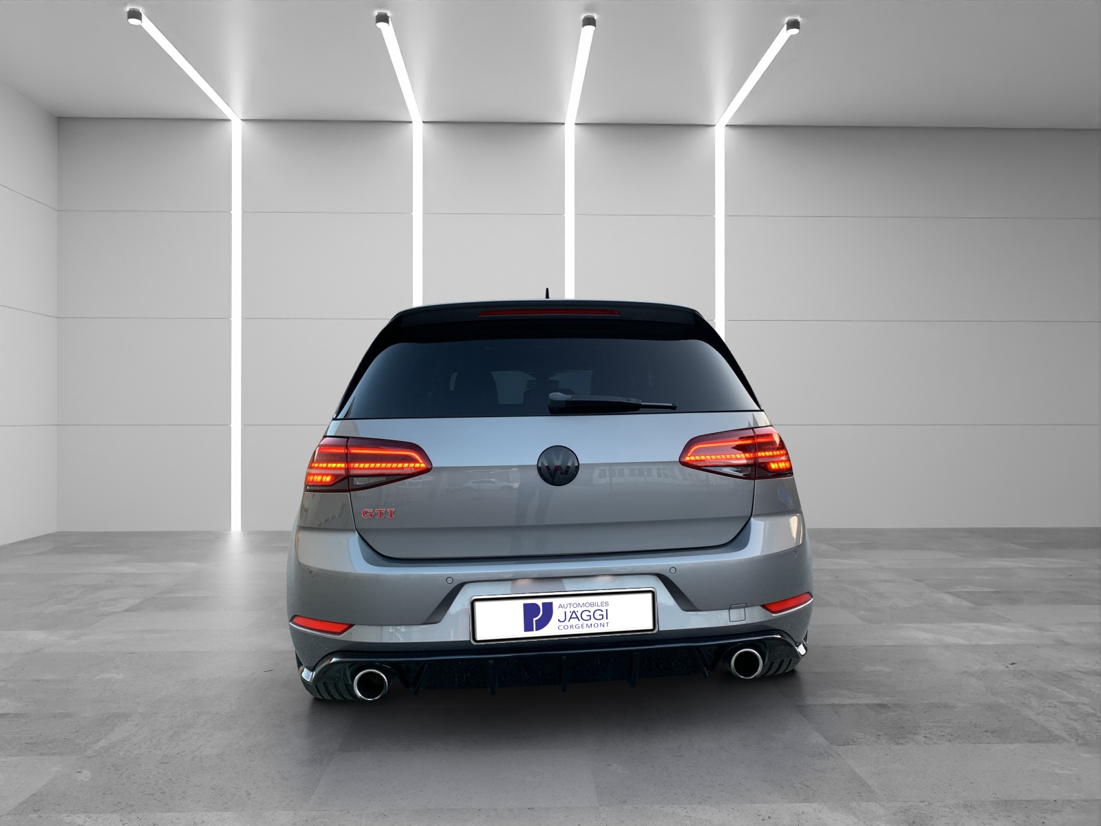 VW Golf 2.0 TSI GTI Perform.-image-6