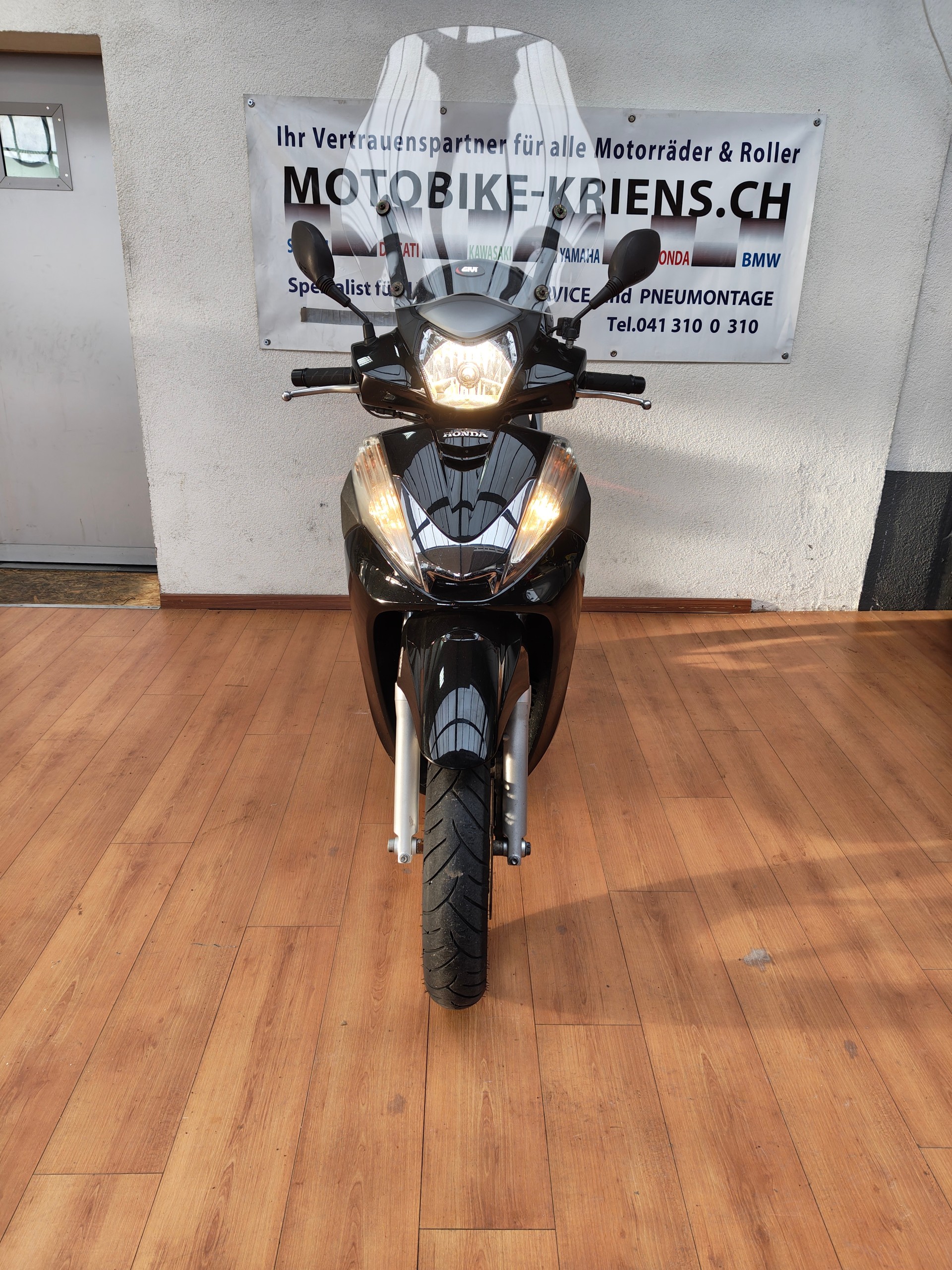 HONDA SH 300 i ABS-image-1
