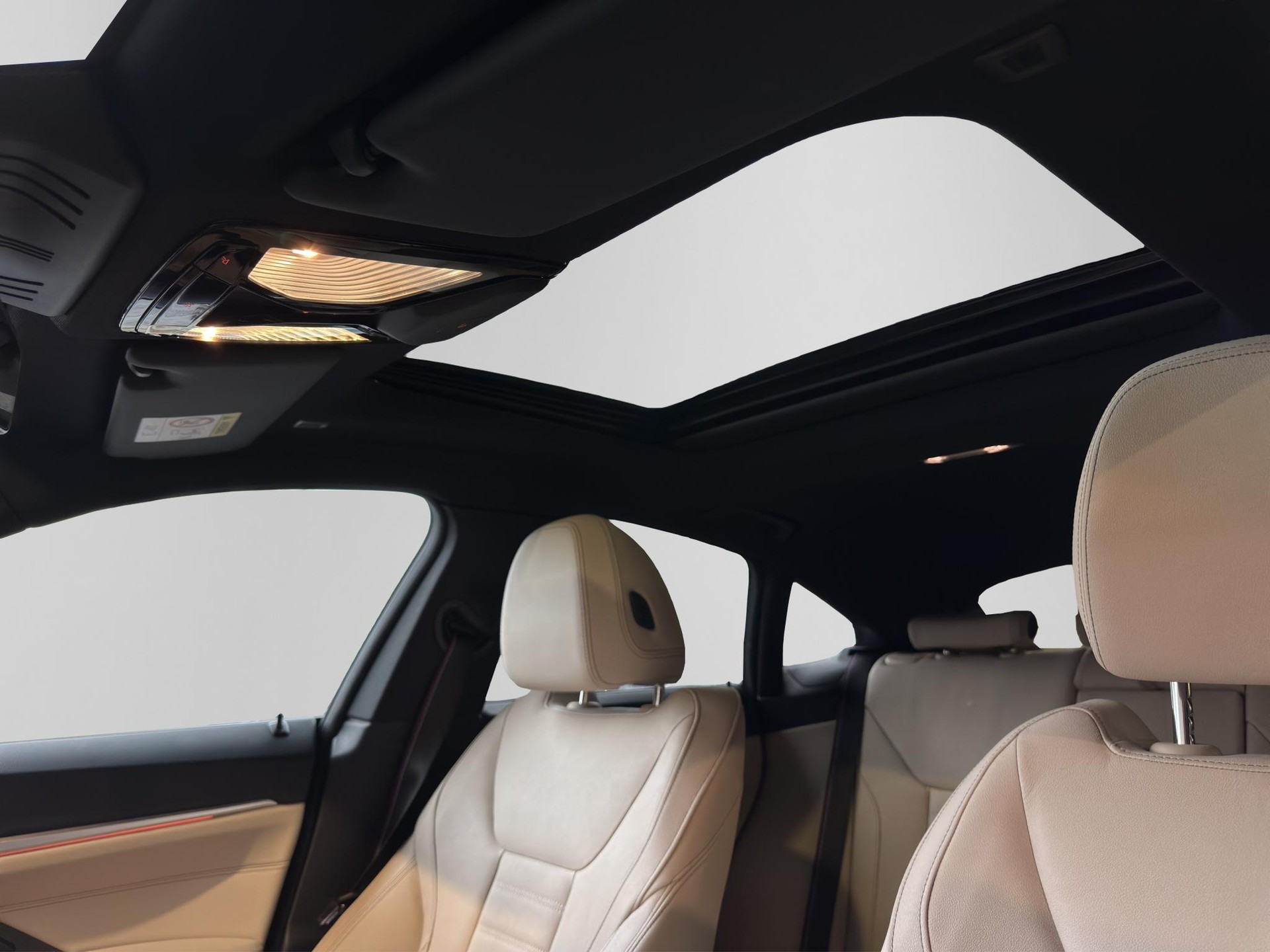 BMW M440i xDrive Gran Coupé M SPORTPAKET PRO-image-22