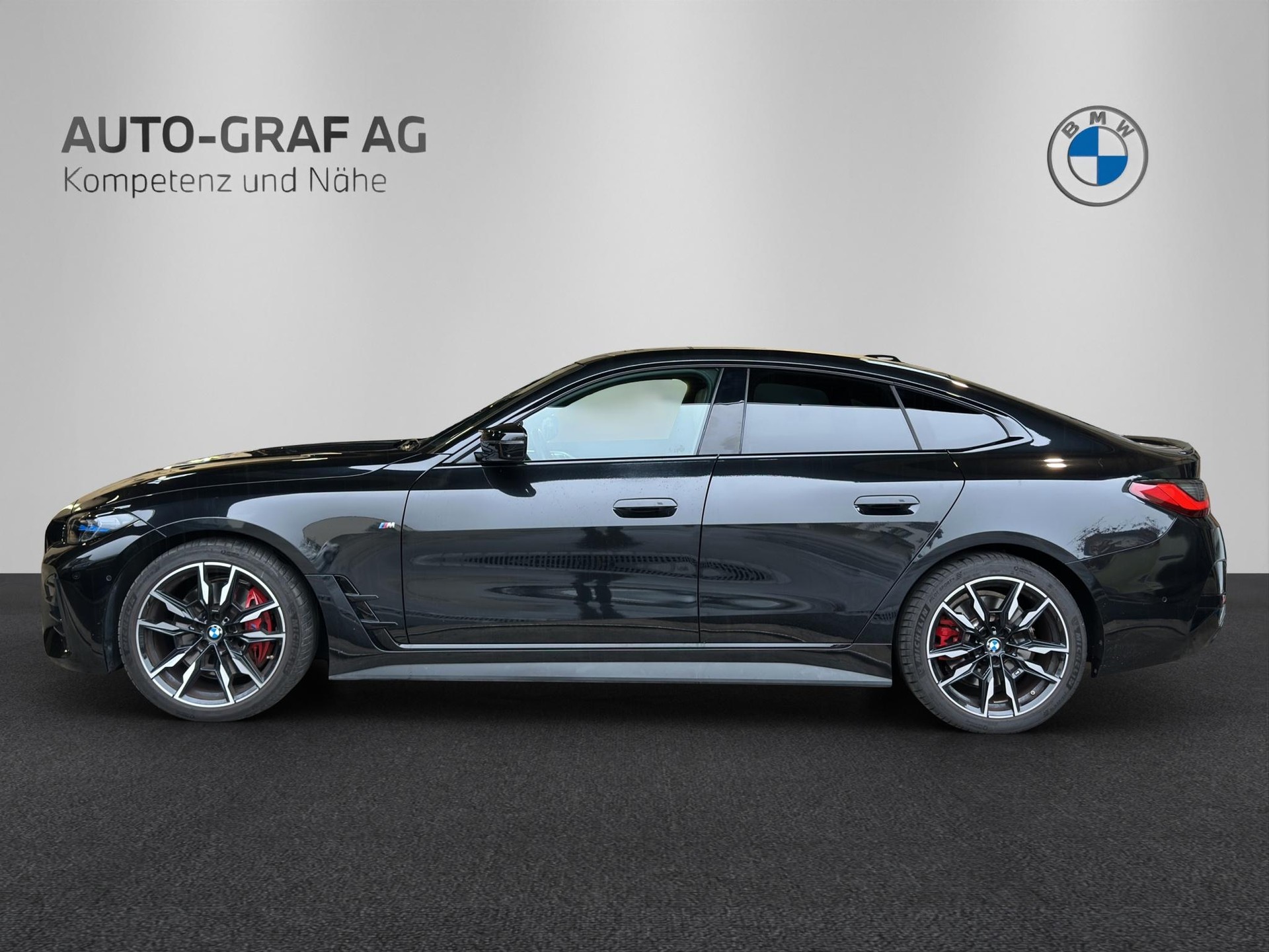 BMW M440i xDrive Gran Coupé M SPORTPAKET PRO-showroom-element-1