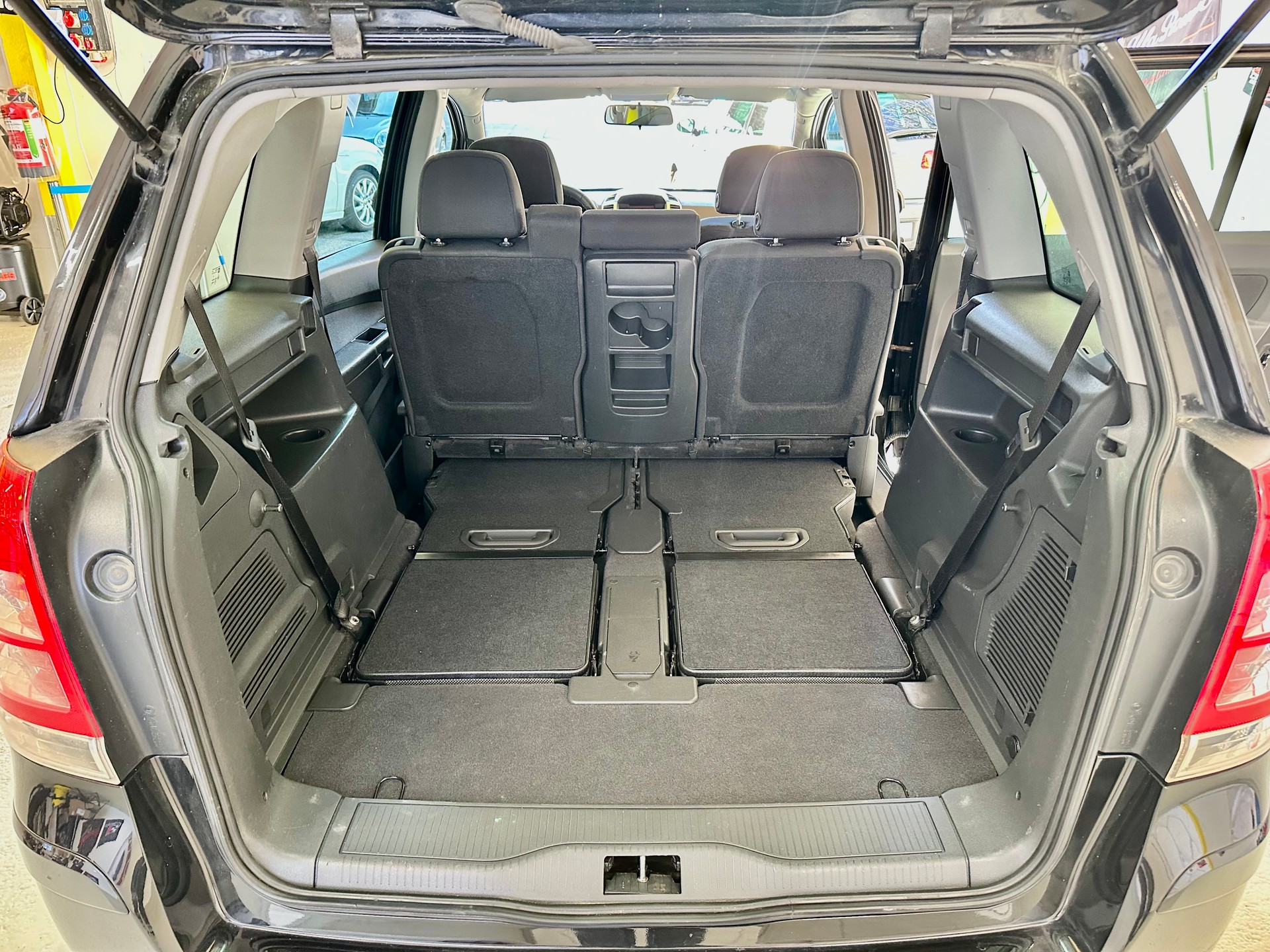 OPEL Zafira 2.2i 16V Enjoy-image-15
