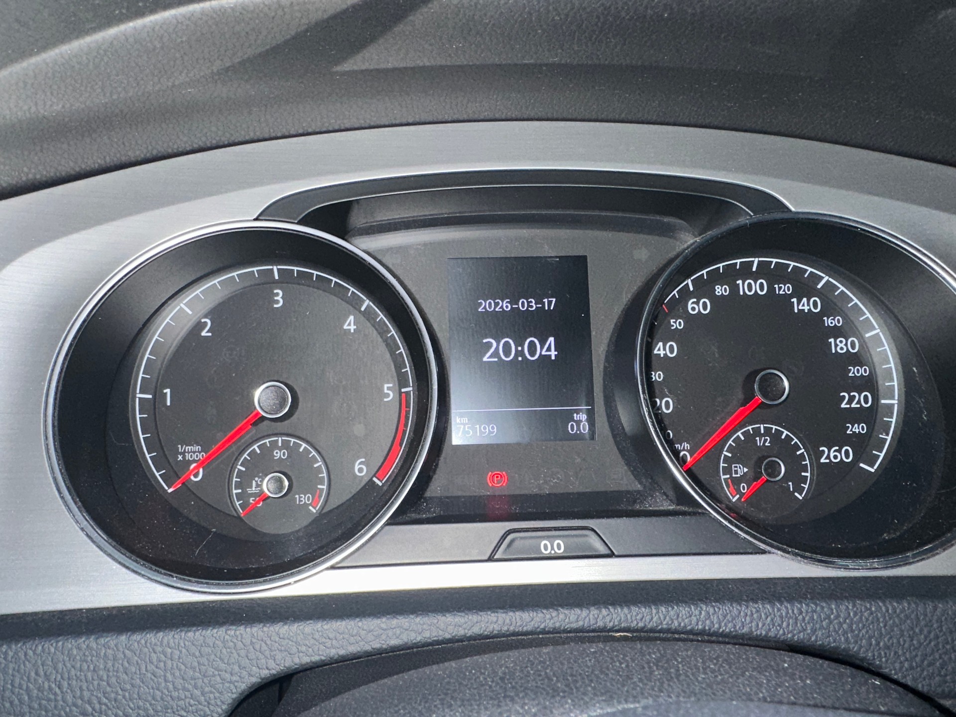 VW Golf 2.0 TDI Comfortline 4Motion-image-14