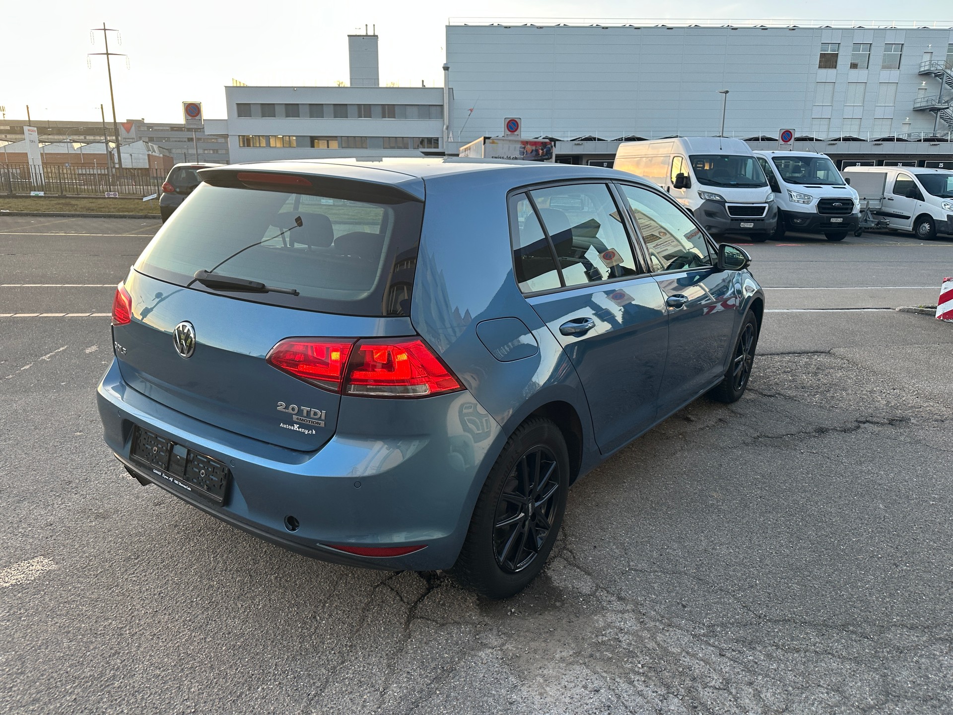 VW Golf 2.0 TDI Comfortline 4Motion-image-4