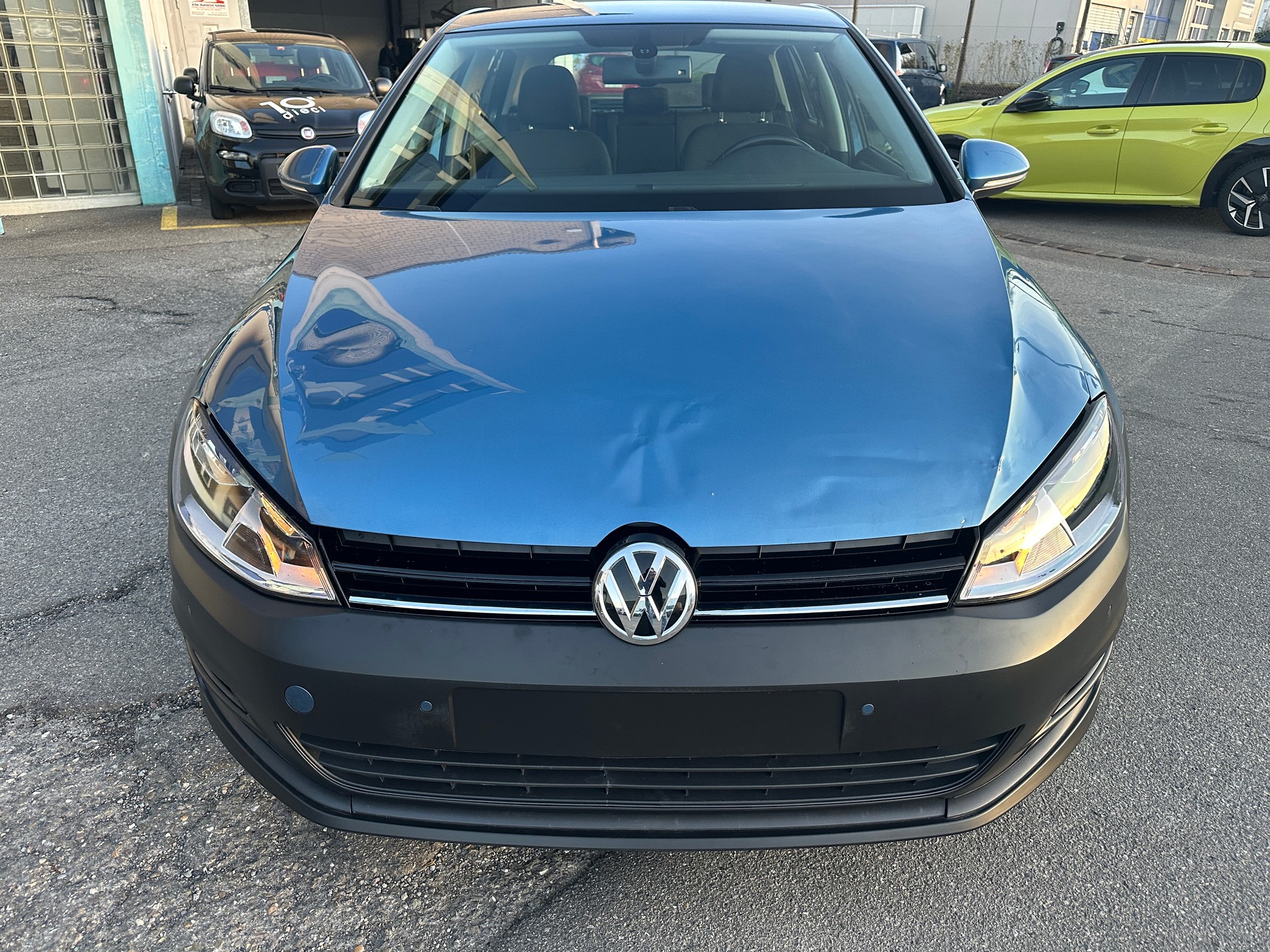VW Golf 2.0 TDI Comfortline 4Motion-image-8