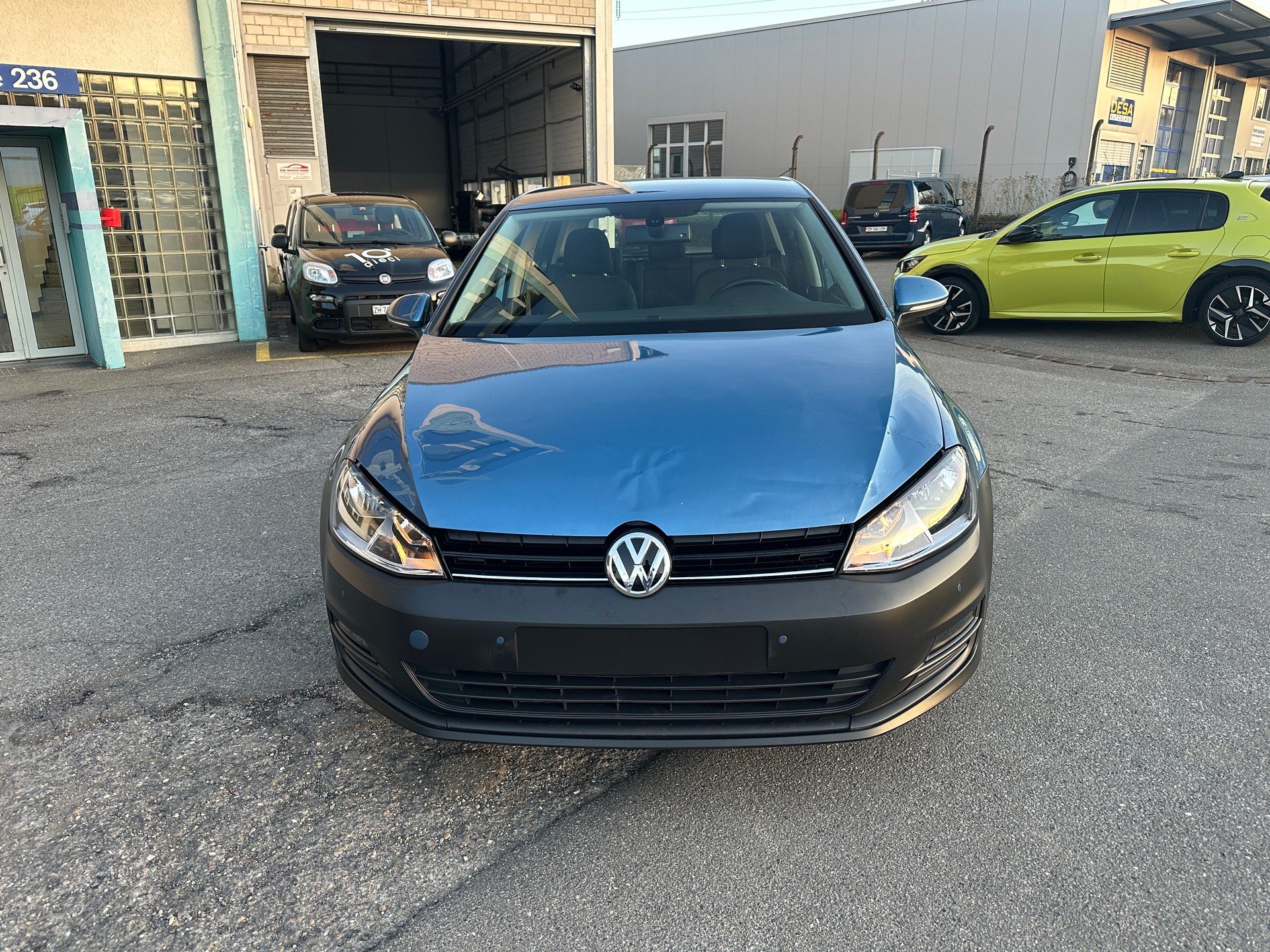 VW Golf 2.0 TDI Comfortline 4Motion-image-1