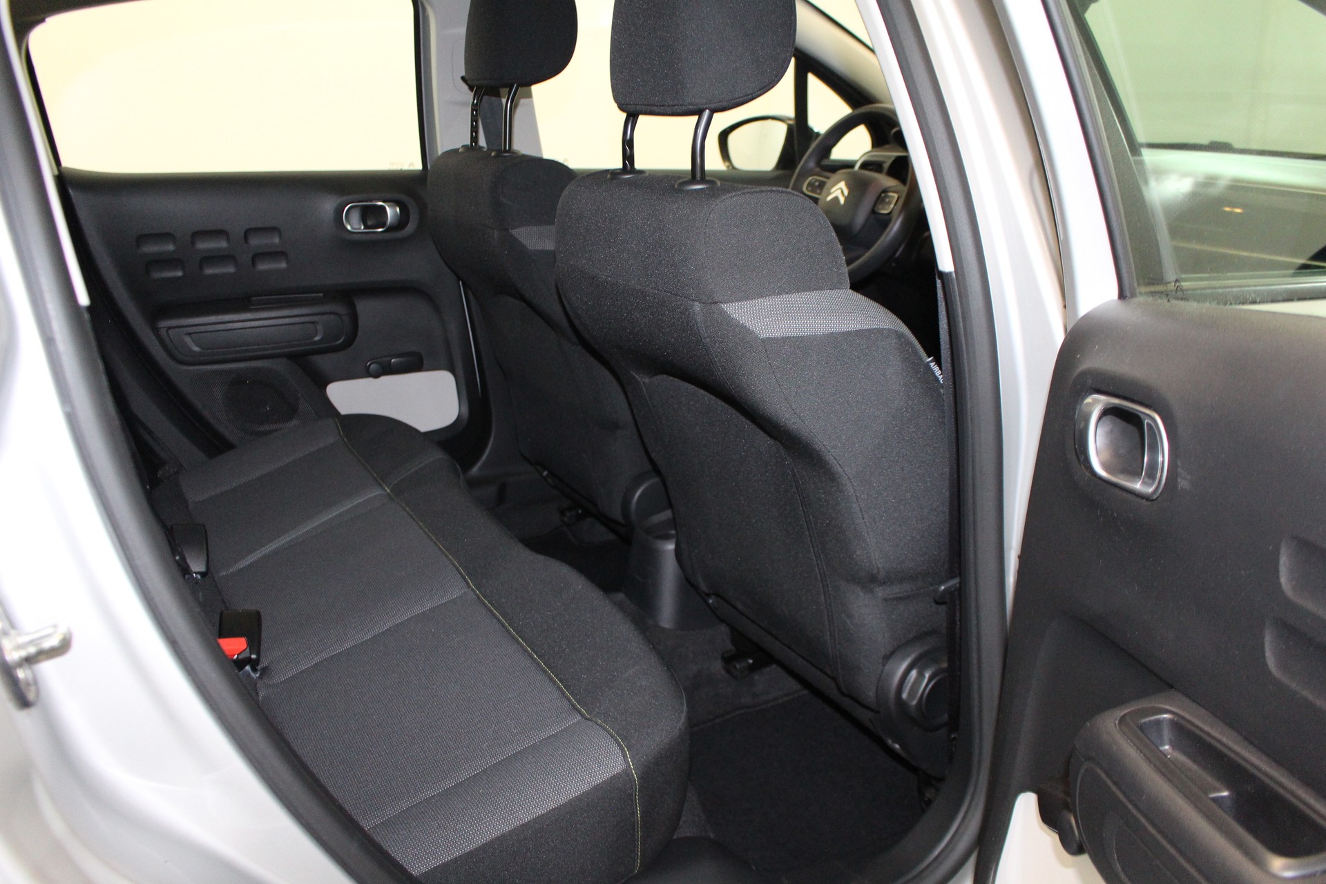 CITROEN C3 1.2 PureTech Feel-image-9