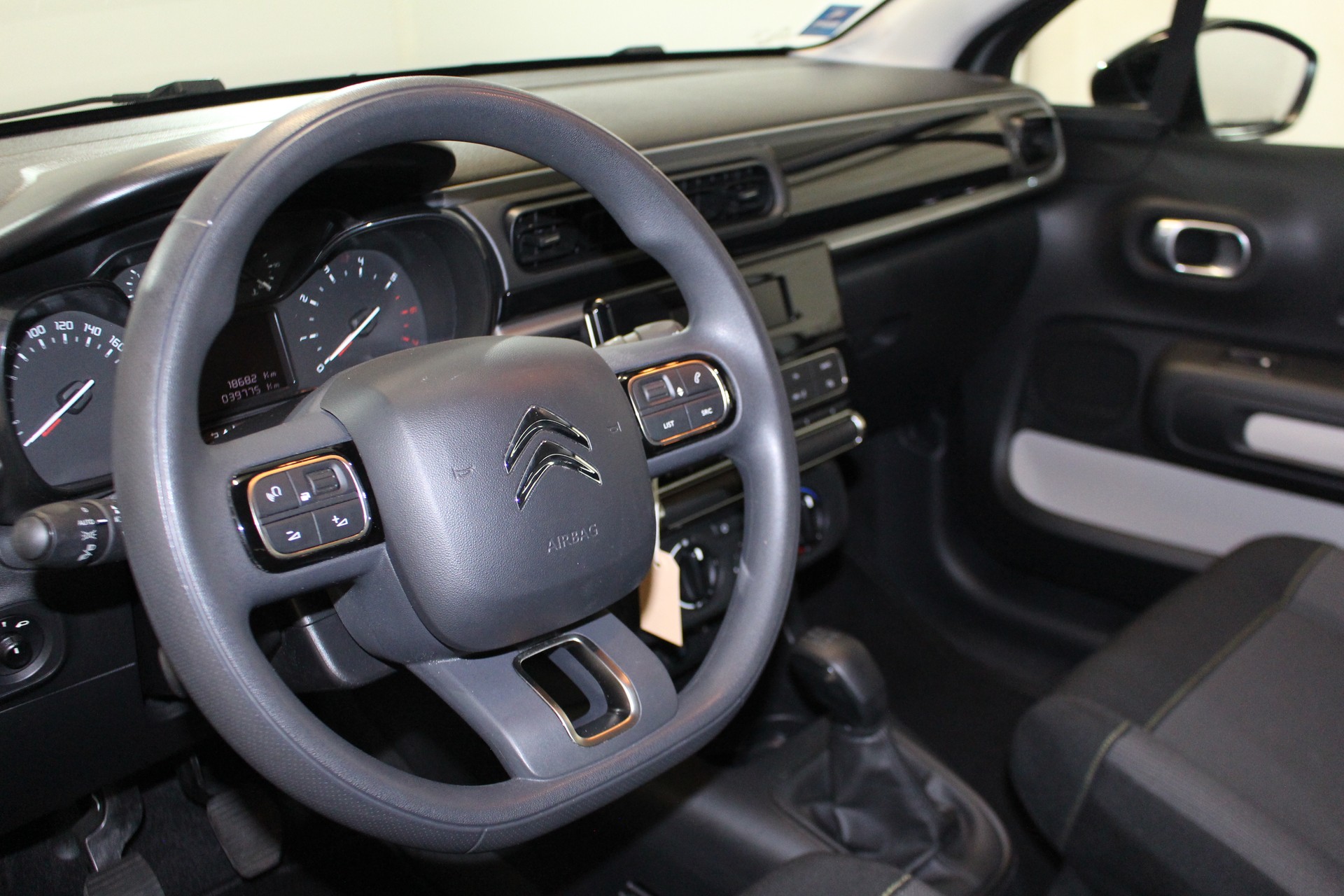 CITROEN C3 1.2 PureTech Feel-image-11
