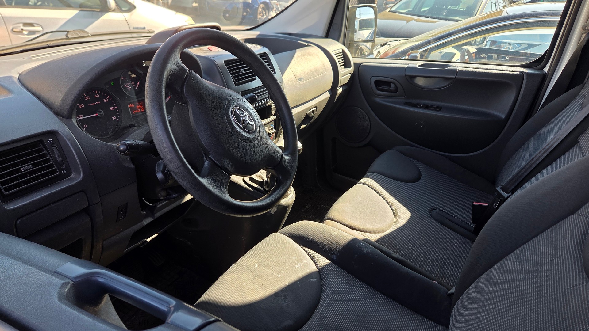 TOYOTA Proace 2.0D Crew Cab Luna L2H1-image-7