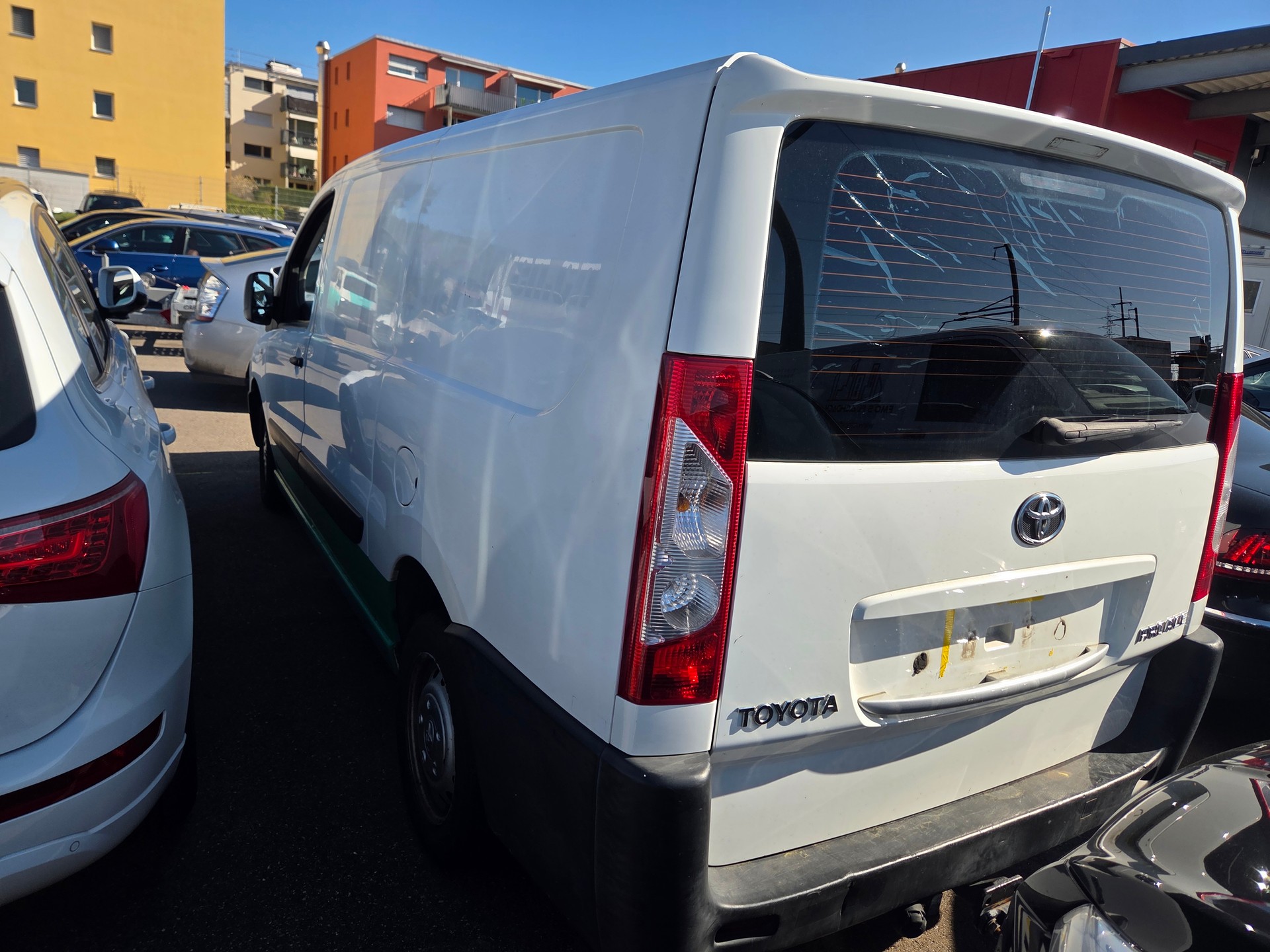 TOYOTA Proace 2.0D Crew Cab Luna L2H1-image-2