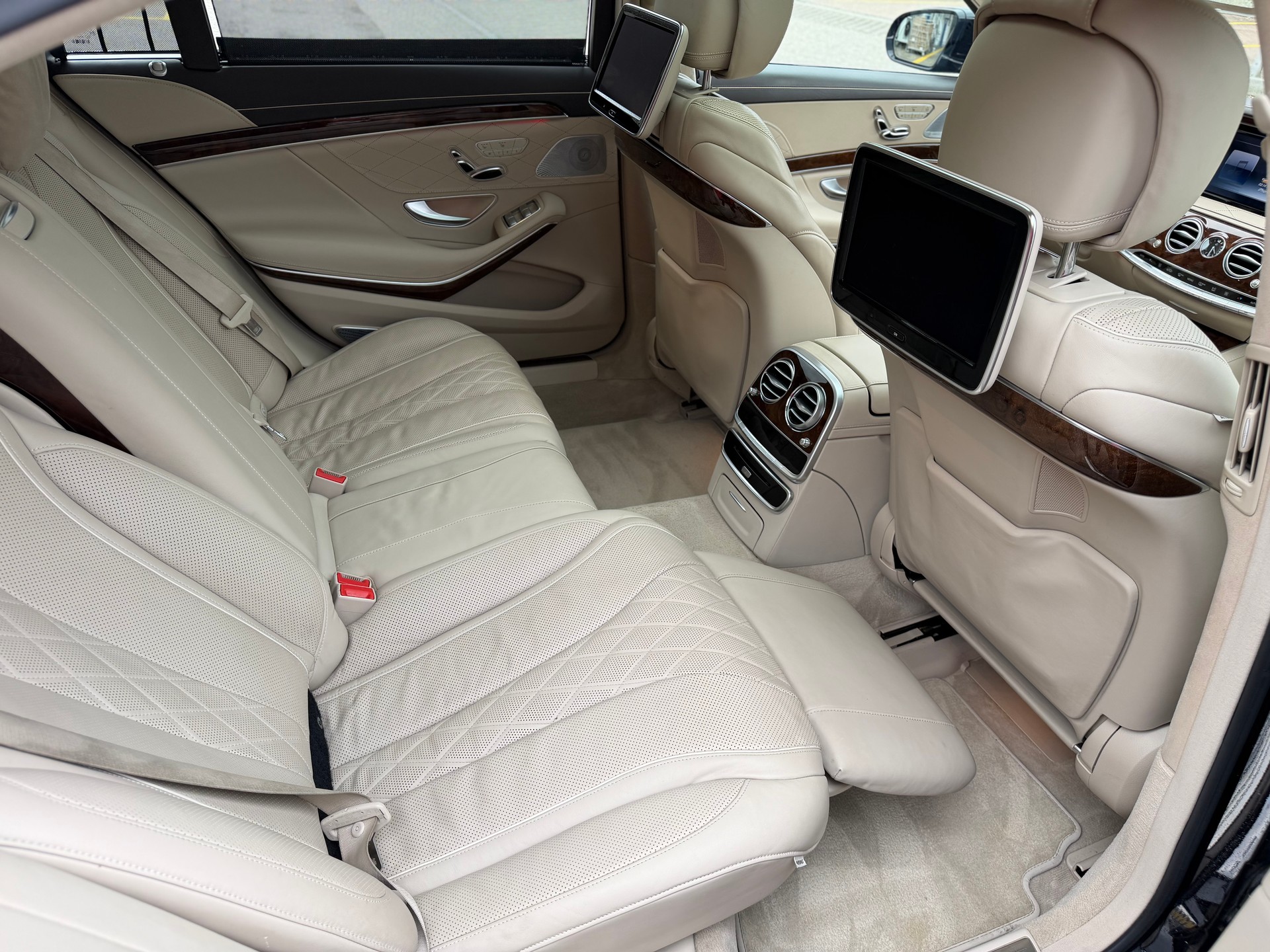 MERCEDES-BENZ S 500 L 4Matic 7G-Tronic-image-11