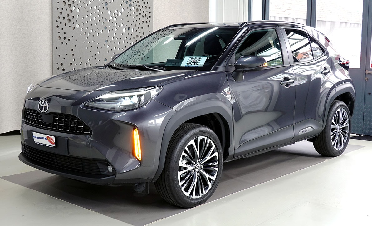 TOYOTA Yaris Cross 1.5 Premium 2WD e-CVT