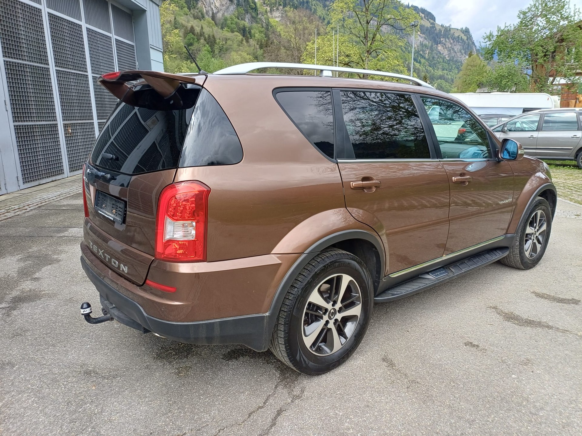 KGM-SsangYong RX 200 e-XDi Sapphire-image-3