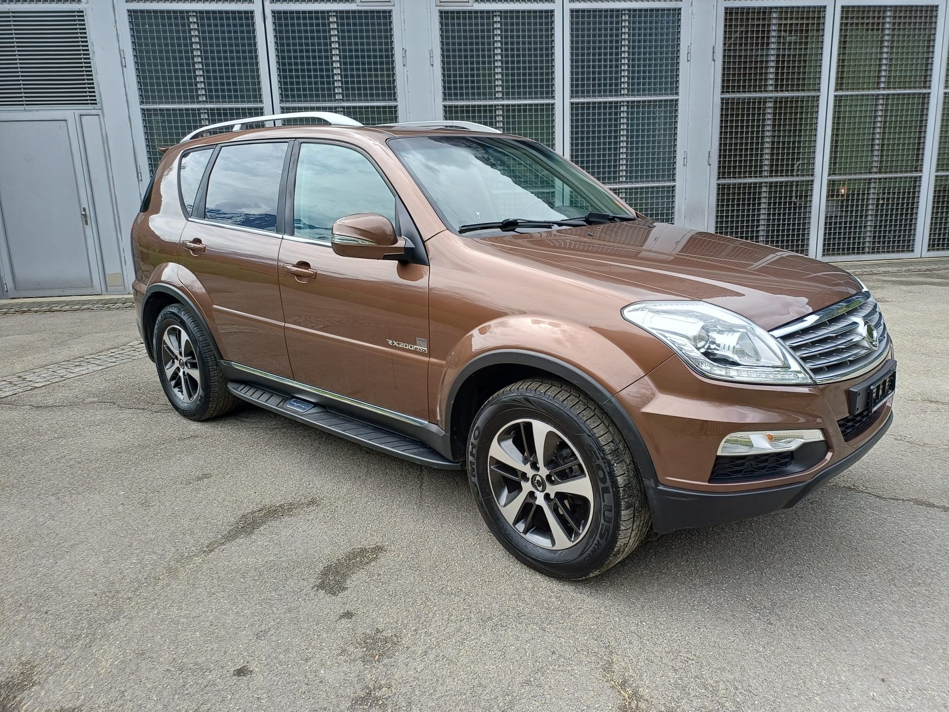 KGM-SsangYong RX 200 e-XDi Sapphire-image-1